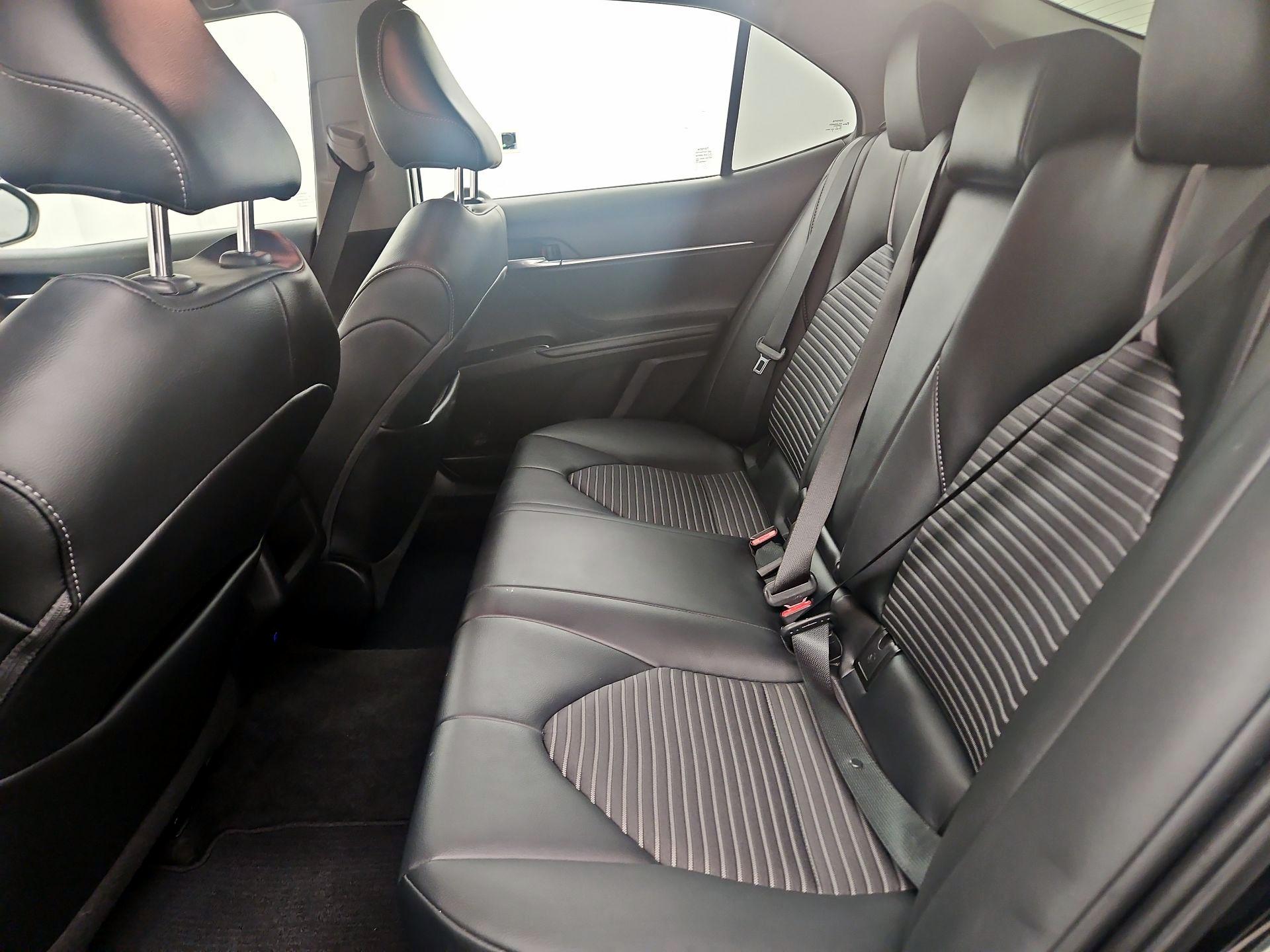 Thumbnail: 2020 Toyota Camry - 18