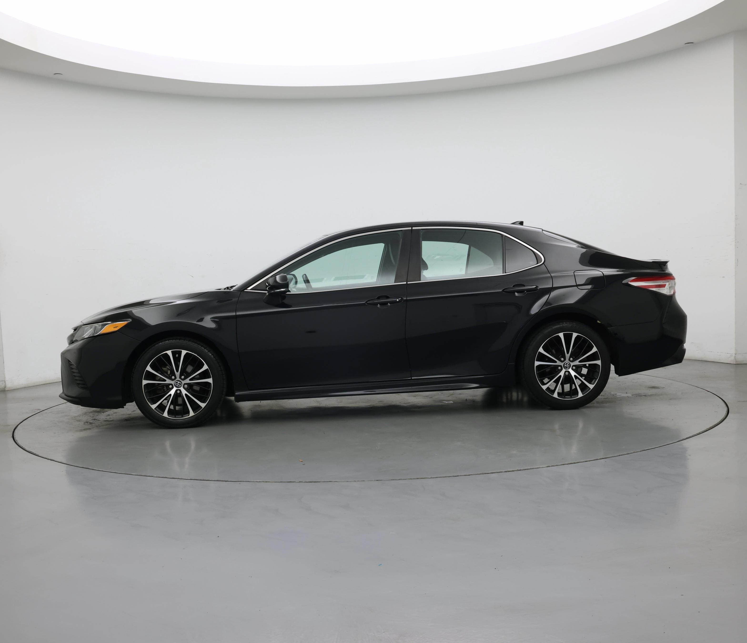 Thumbnail: 2020 Toyota Camry - 3