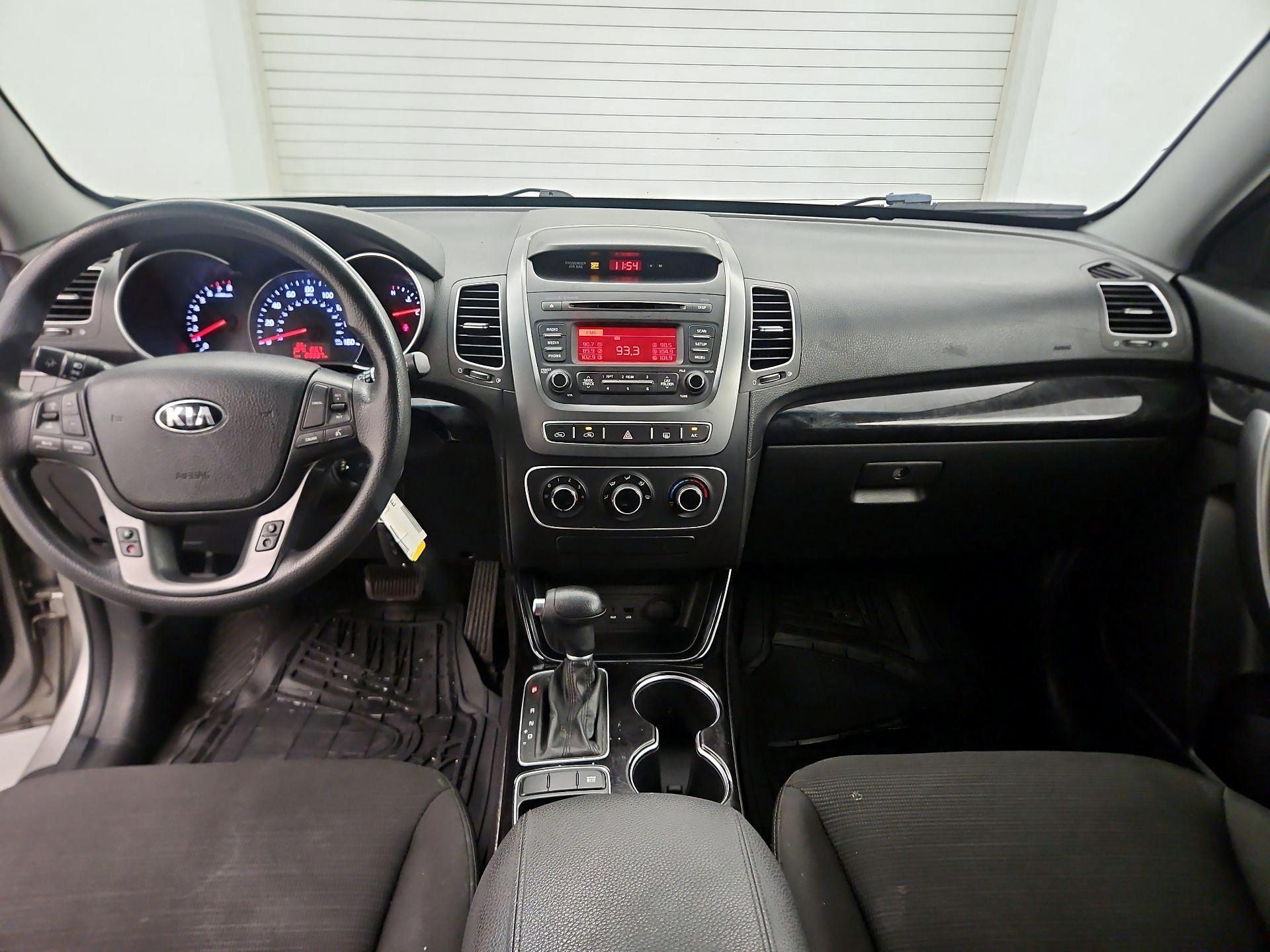 Thumbnail: 2014 Kia Sorento - 9