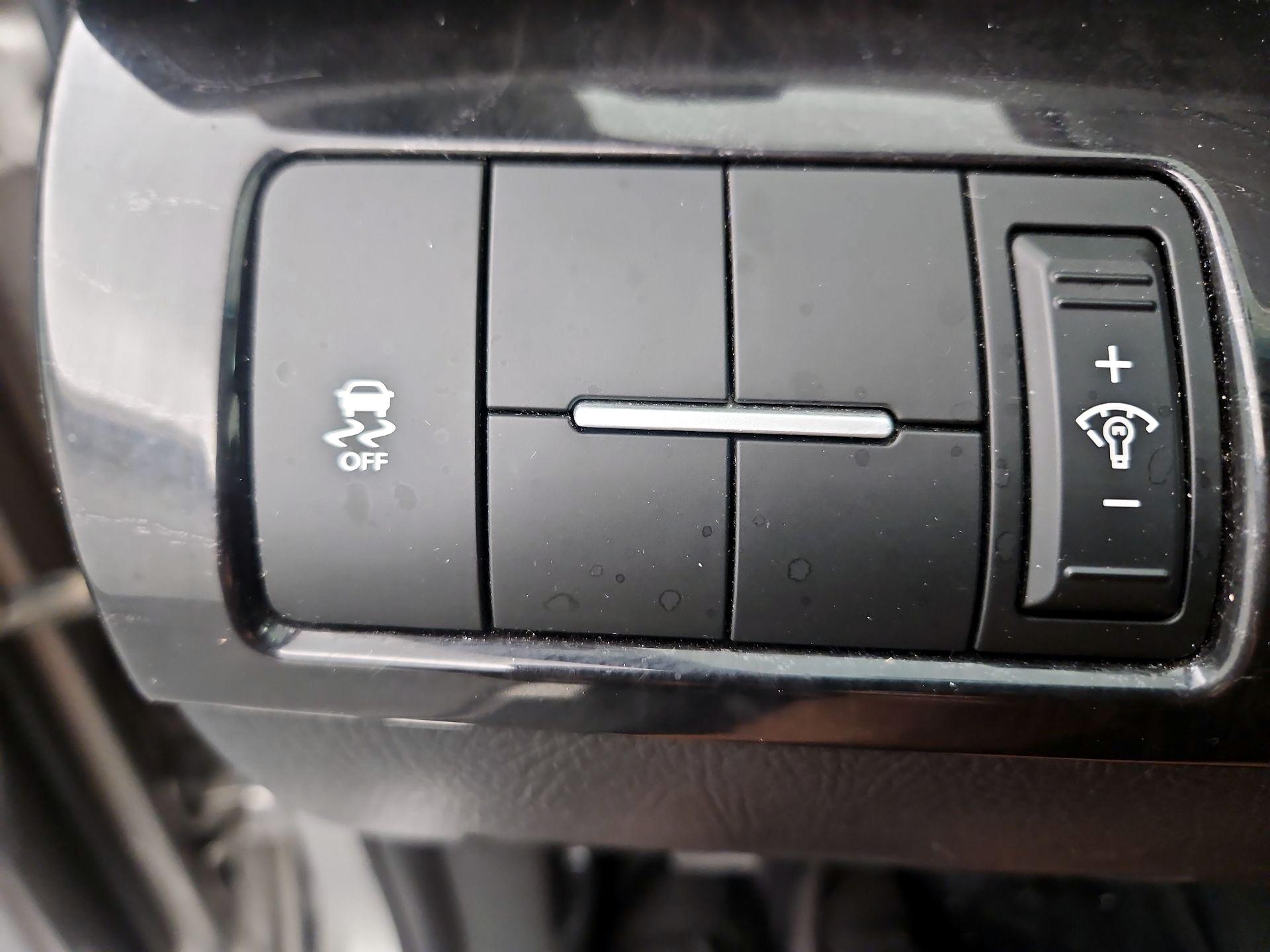 Thumbnail: 2014 Kia Sorento - 13