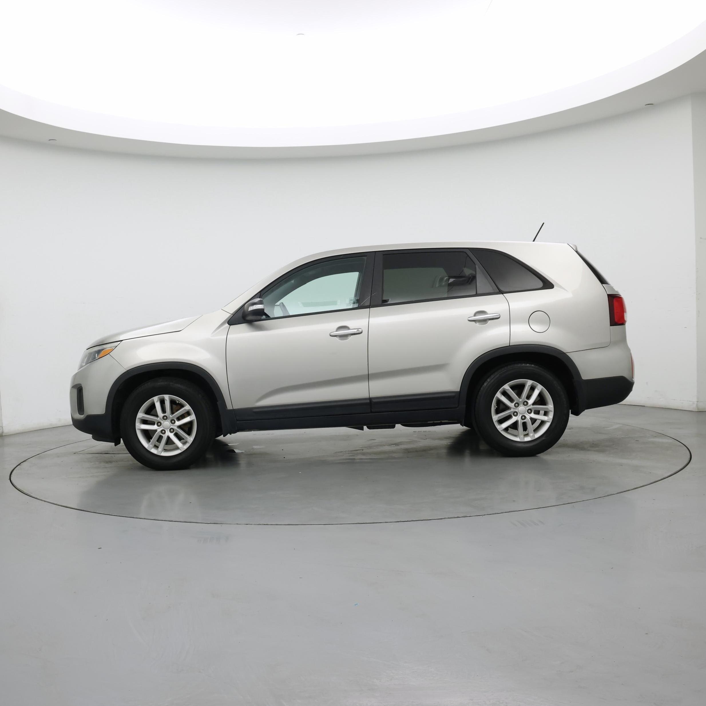 Thumbnail: 2014 Kia Sorento - 3