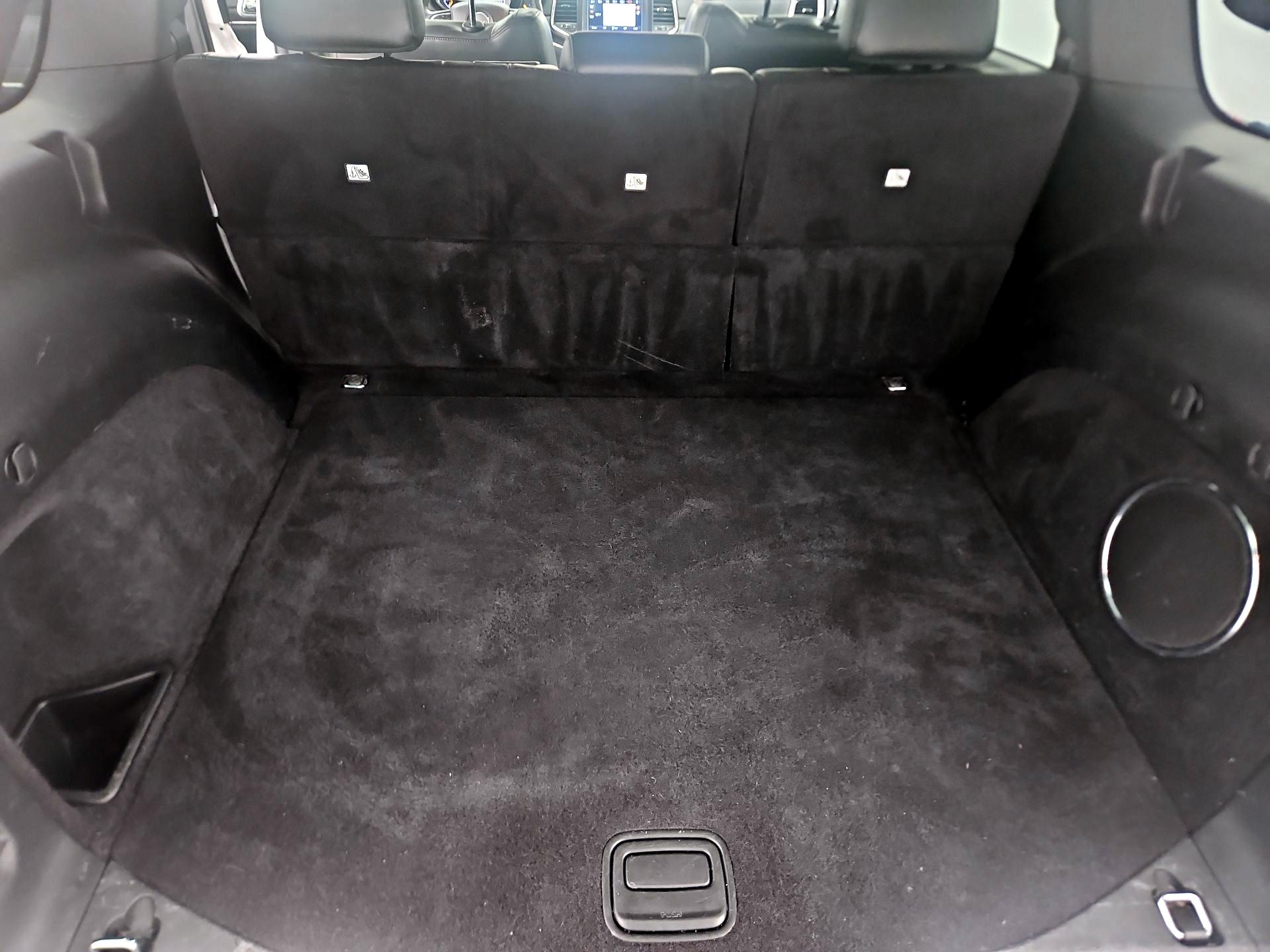 Thumbnail: 2018 Jeep Grand Cherokee - 20