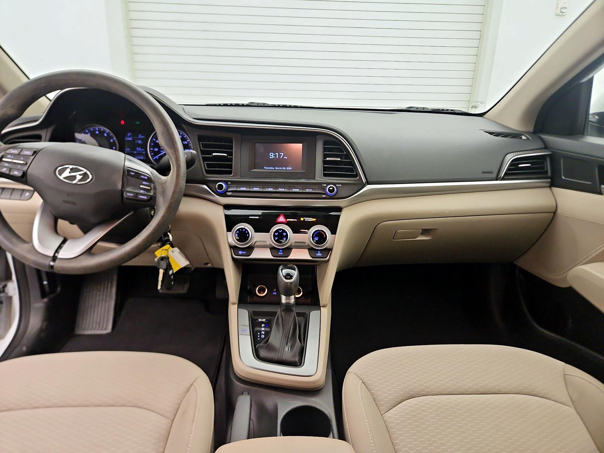 Thumbnail: 2019 Hyundai Elantra - 9