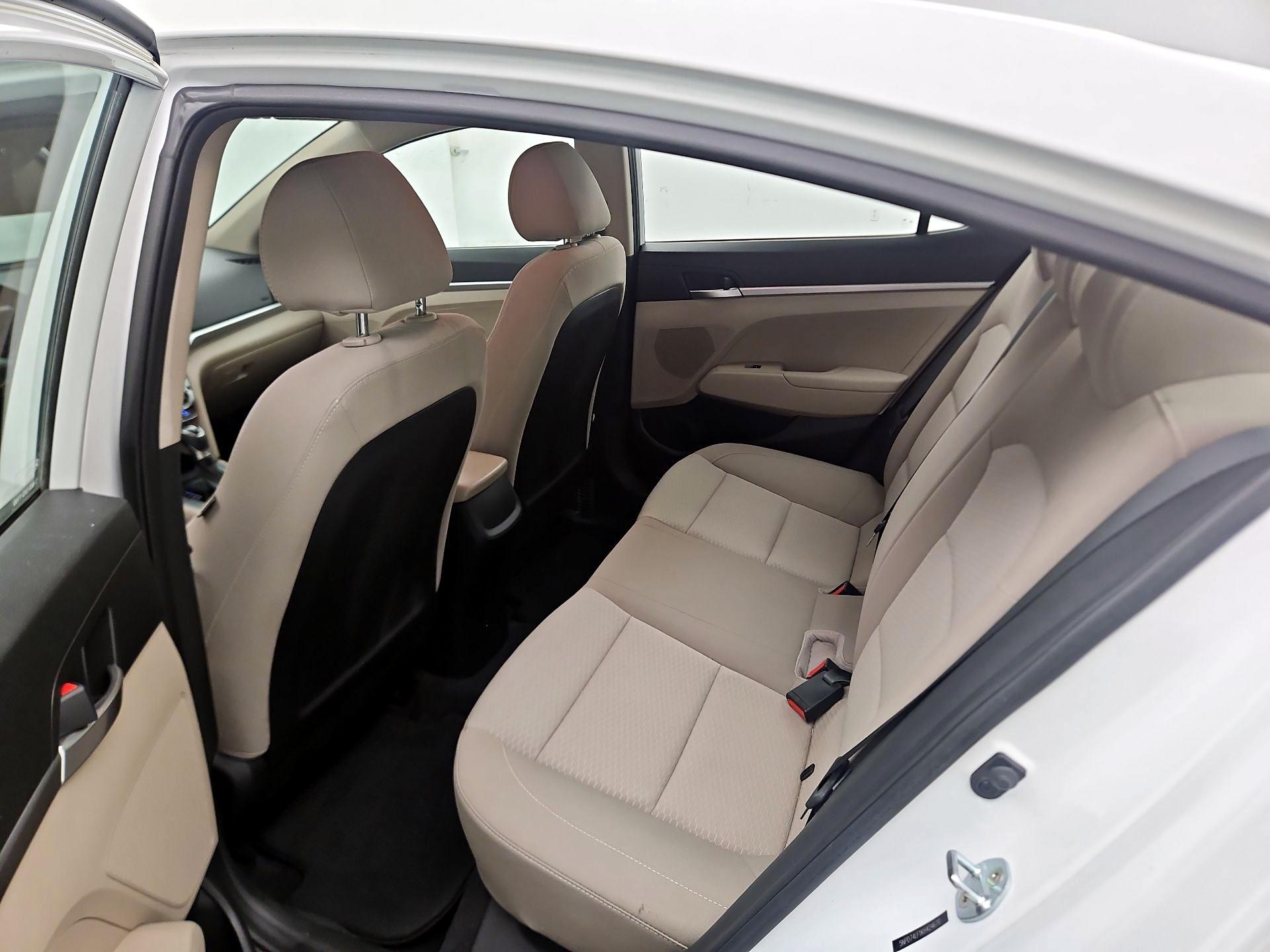 Thumbnail: 2019 Hyundai Elantra - 16