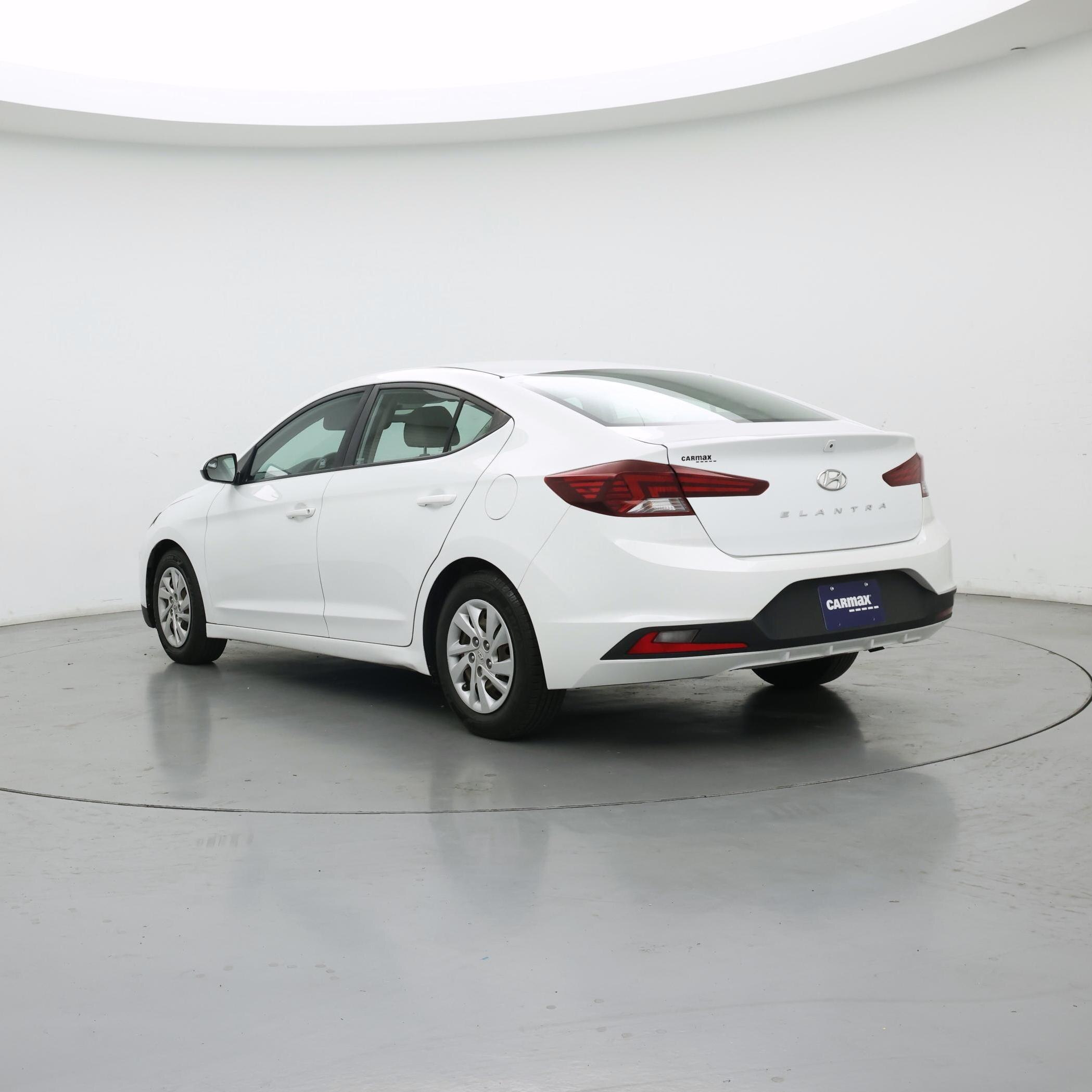 Thumbnail: 2019 Hyundai Elantra - 2