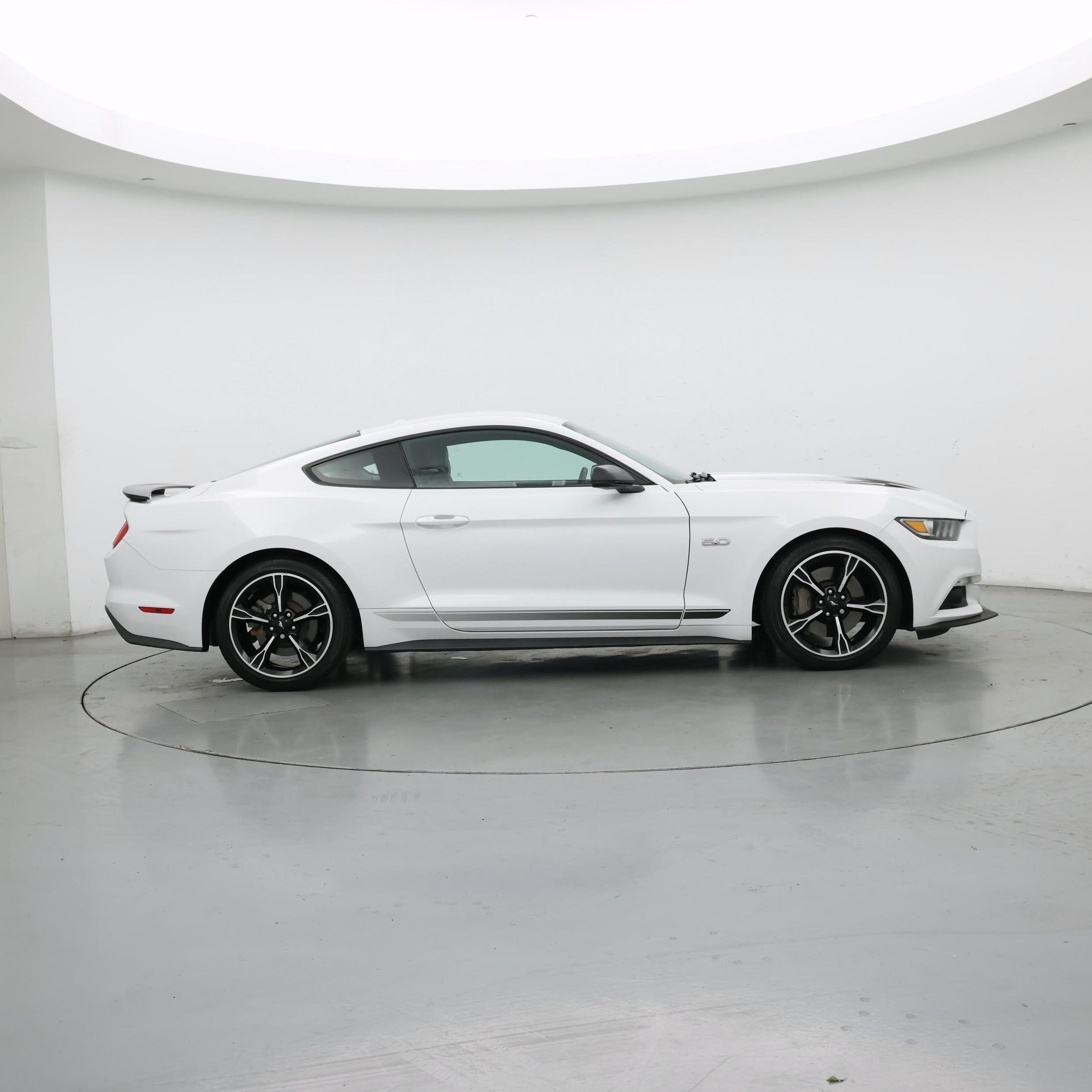 Thumbnail: 2016 Ford Mustang - 7