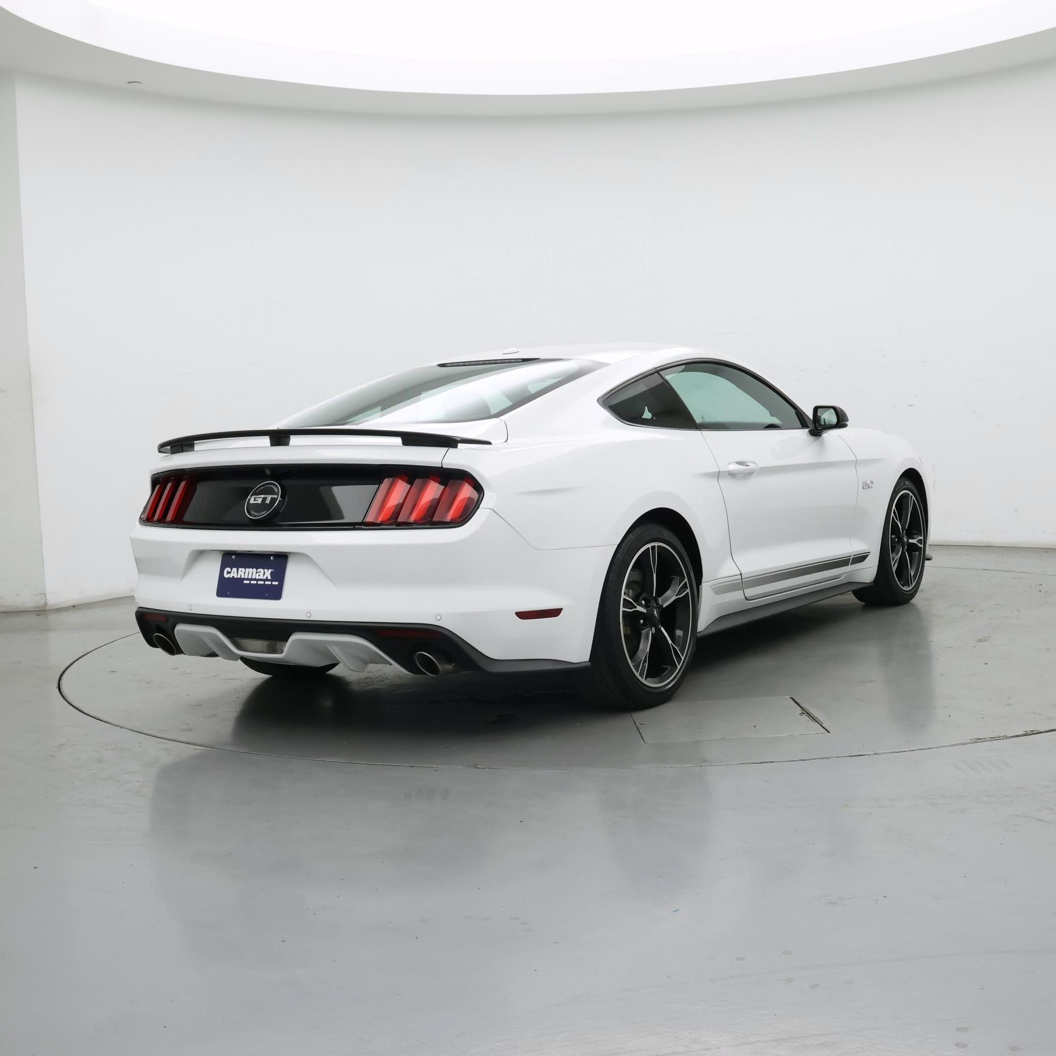 Thumbnail: 2016 Ford Mustang - 8