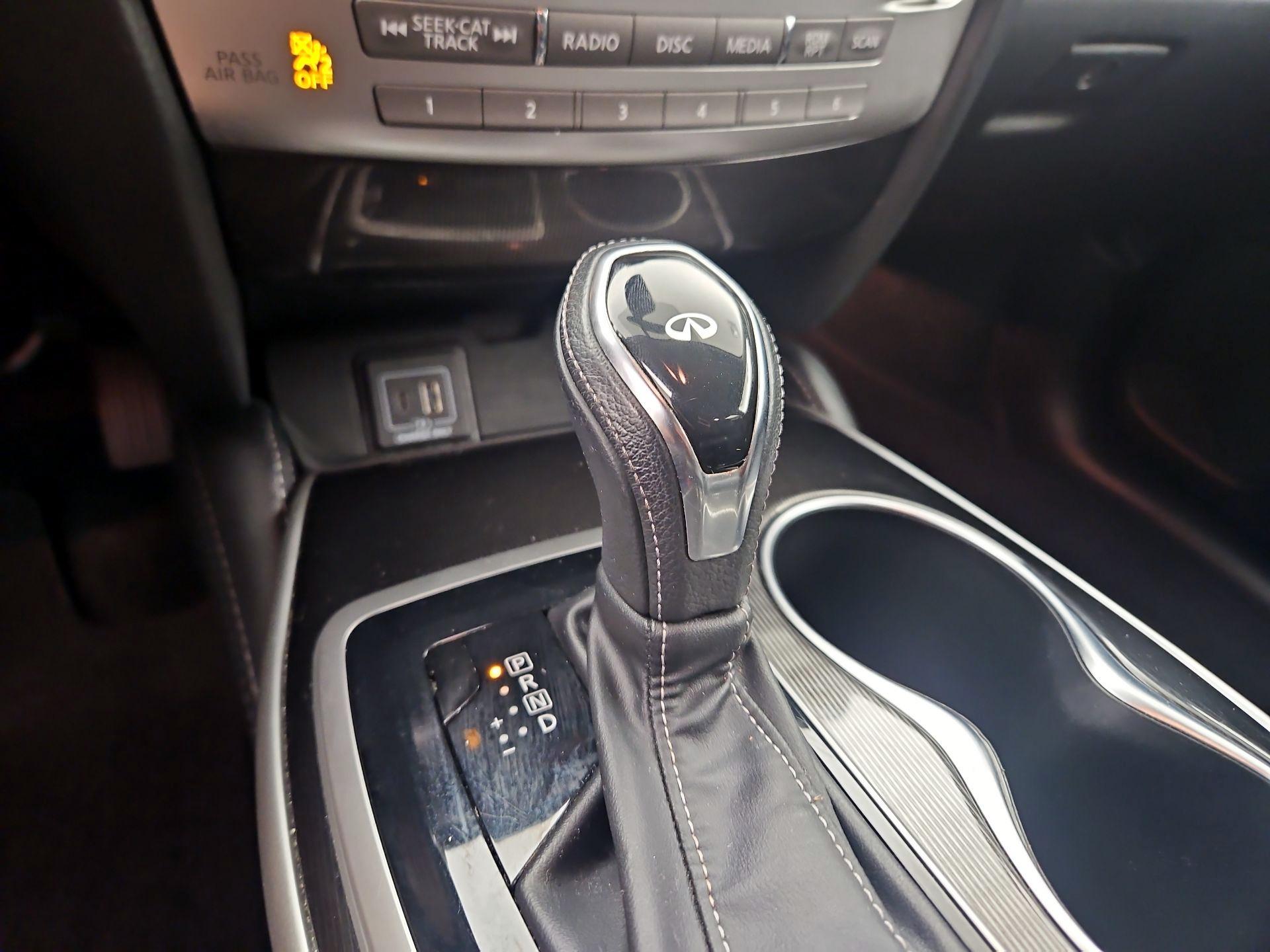 Thumbnail: 2019 INFINITI QX60 - 17