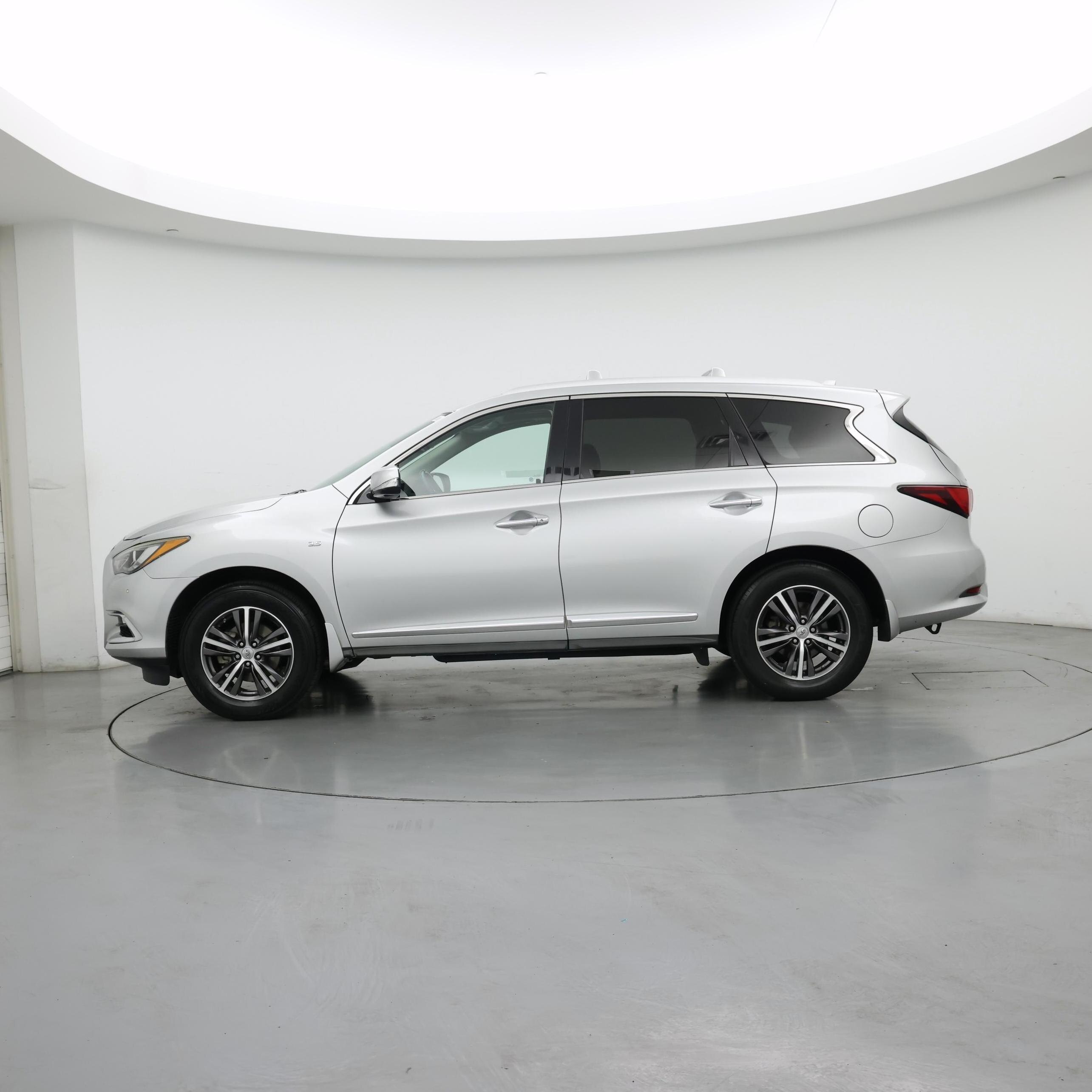 Thumbnail: 2019 INFINITI QX60 - 3
