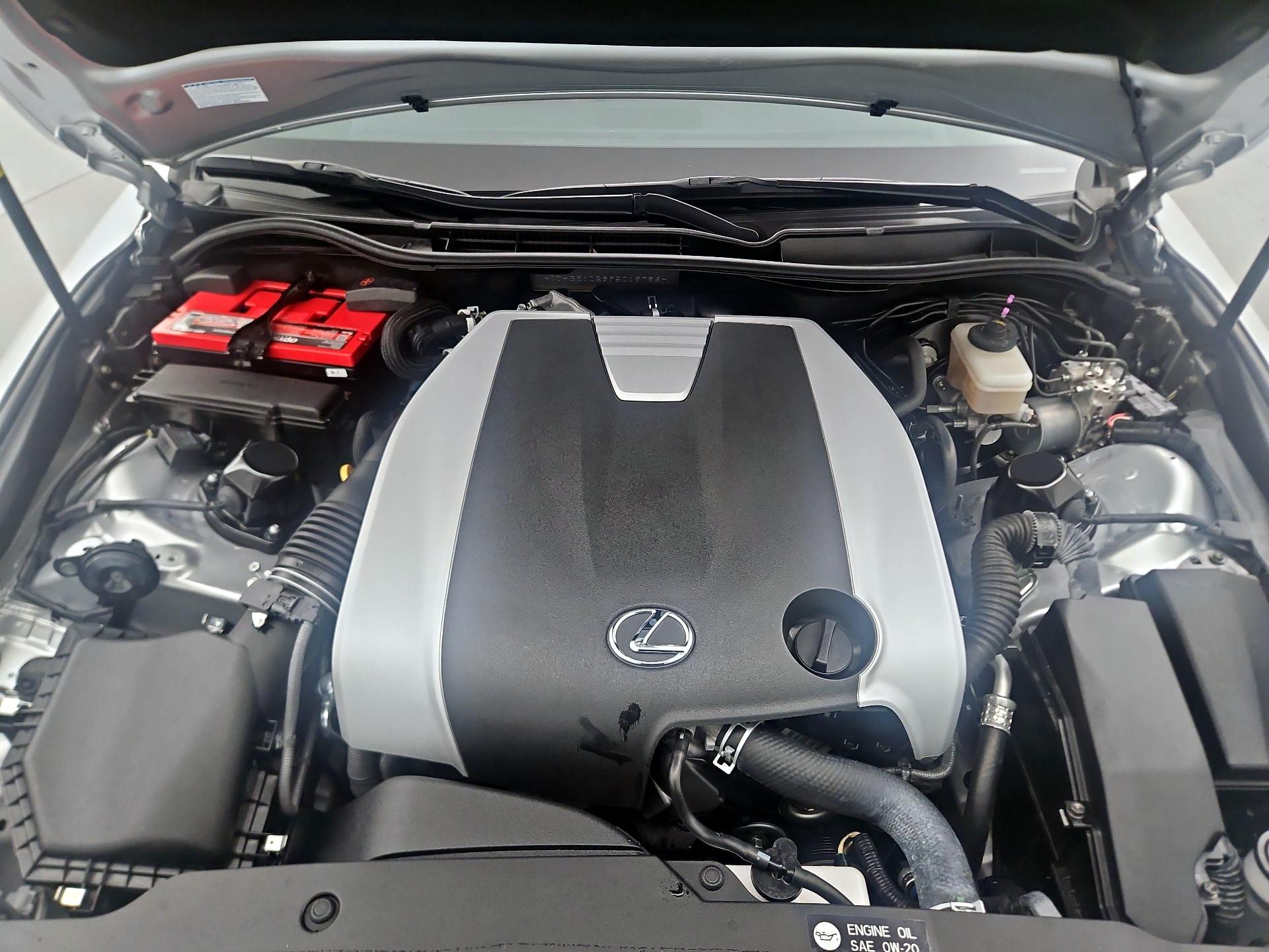 Thumbnail: 2015 Lexus IS - 18