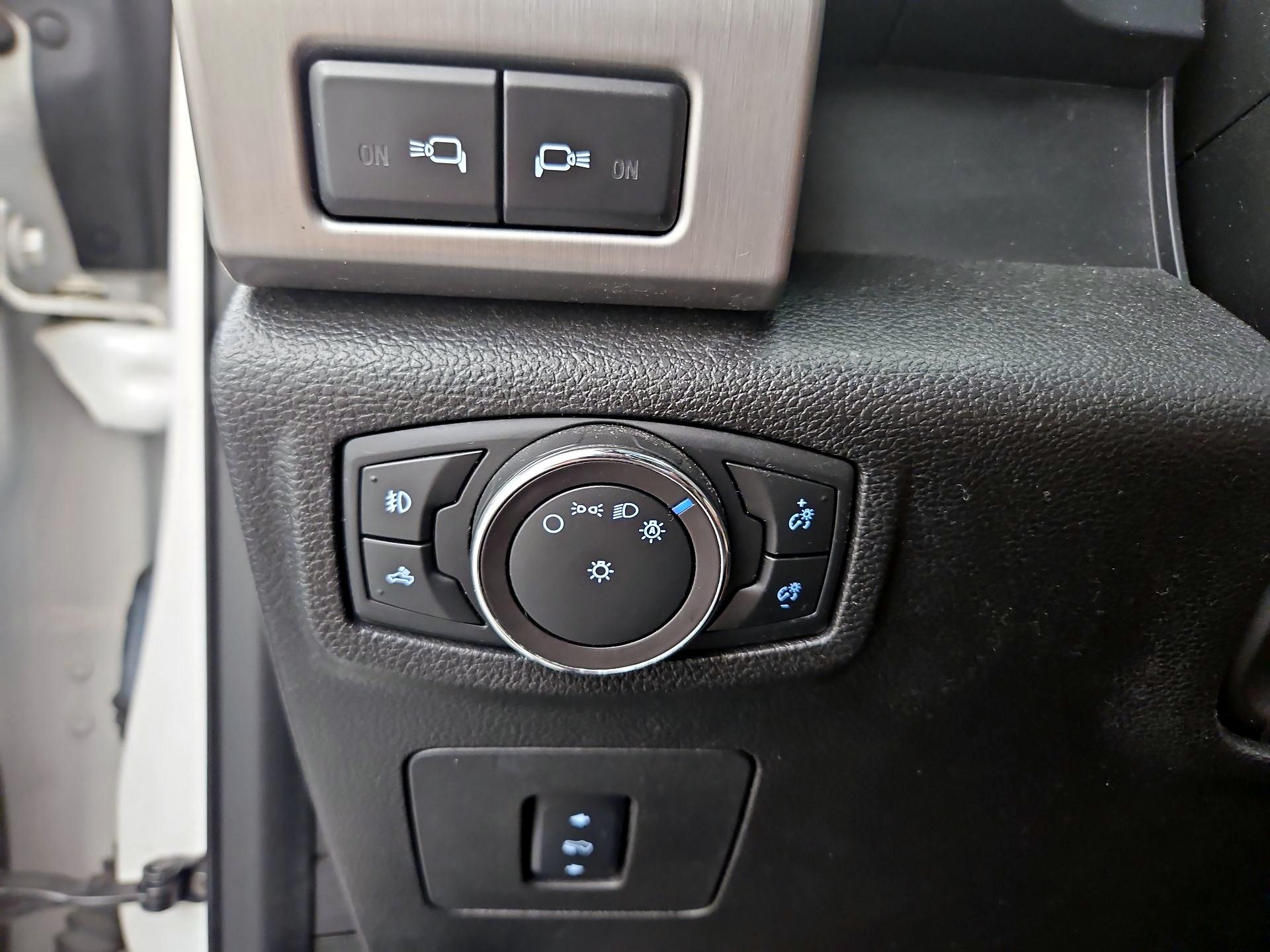 Thumbnail: 2017 Ford F-150 - 13