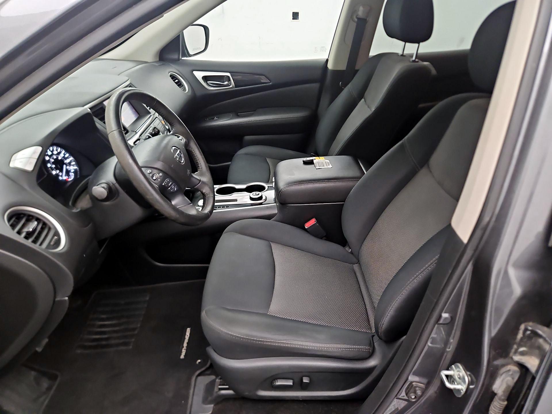 Thumbnail: 2018 Nissan Pathfinder - 11