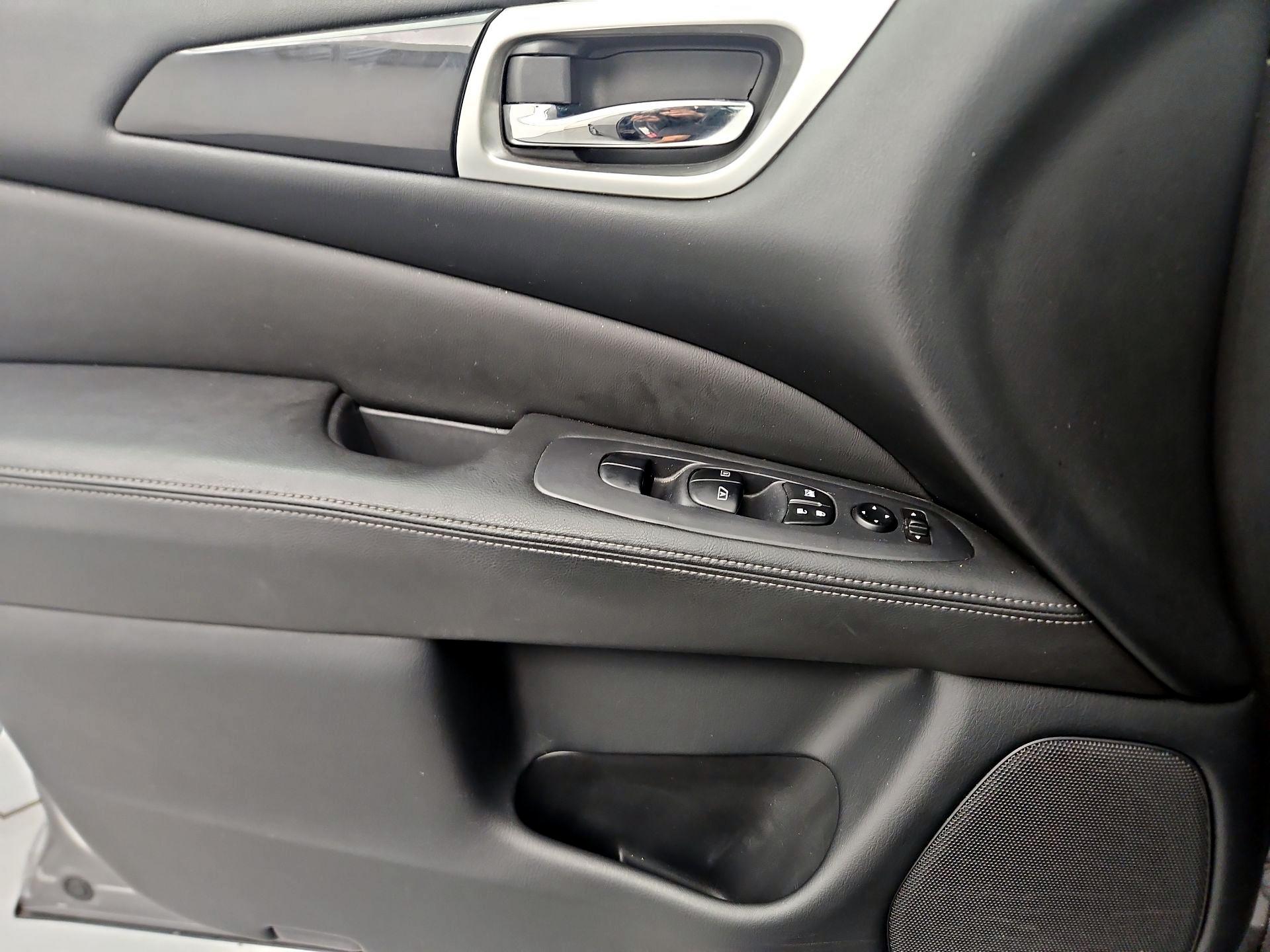 Thumbnail: 2018 Nissan Pathfinder - 12