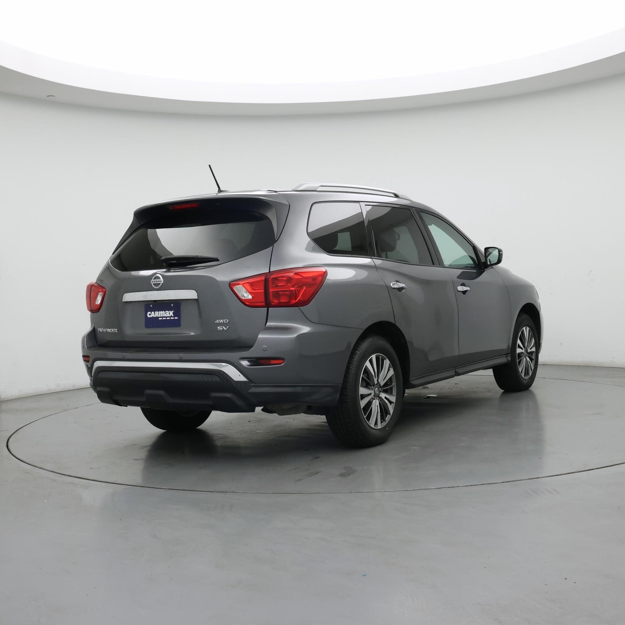 Thumbnail: 2018 Nissan Pathfinder - 8