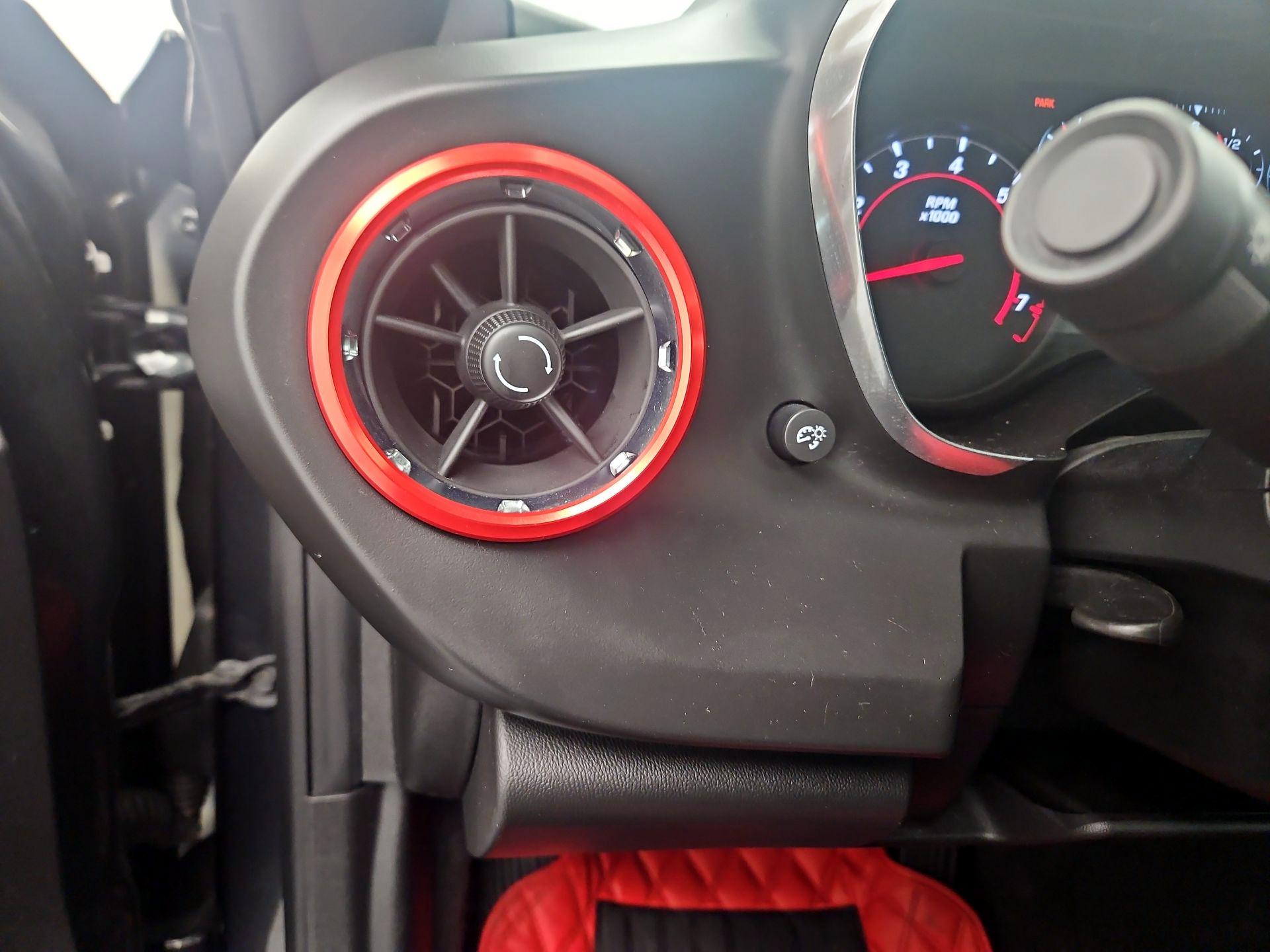 Thumbnail: 2018 Chevrolet Camaro - 13