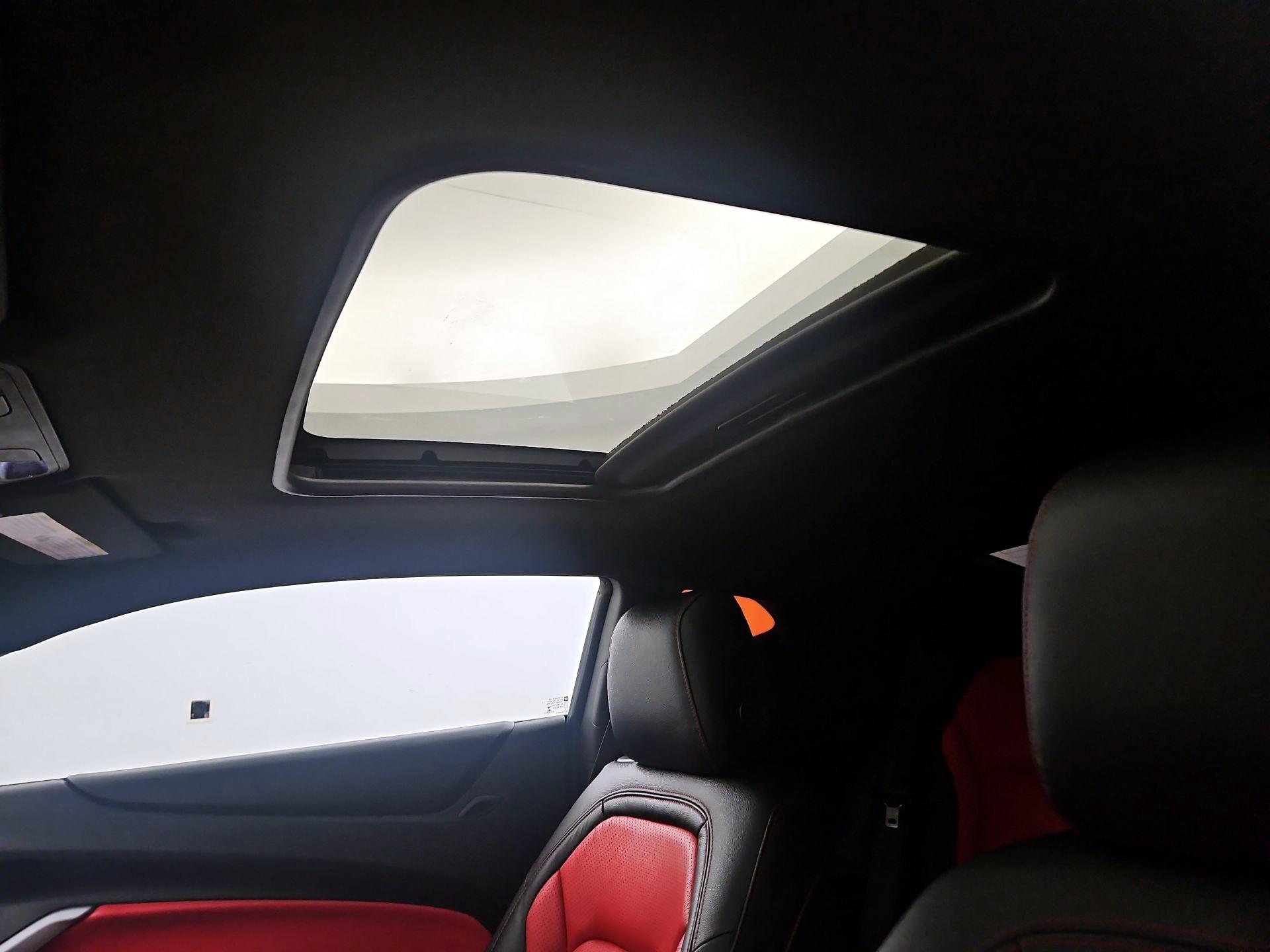 Thumbnail: 2018 Chevrolet Camaro - 18