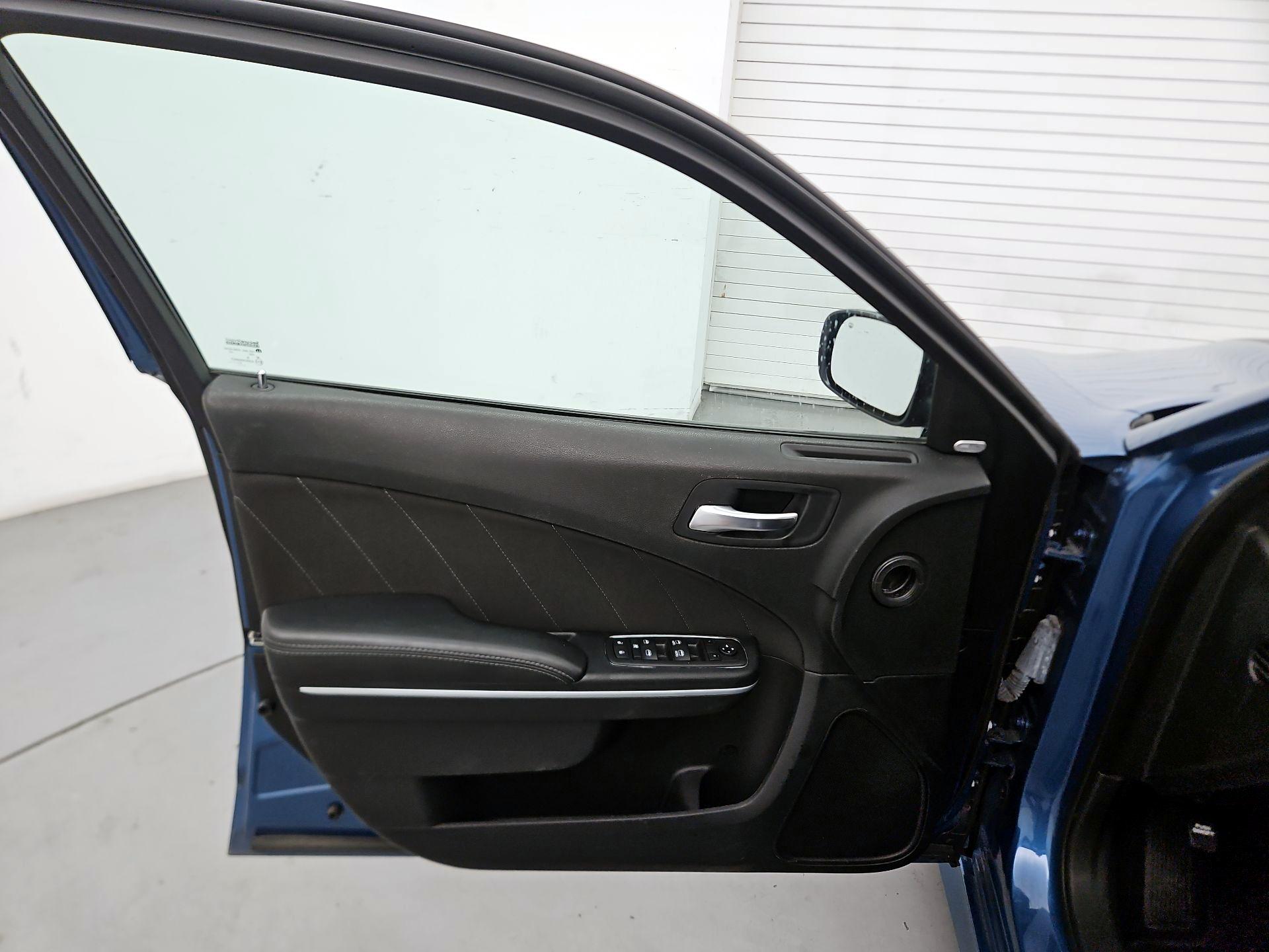 Thumbnail: 2021 Dodge Charger - 12