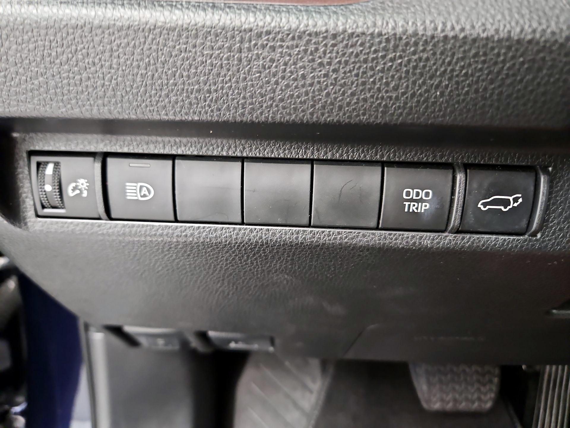 Thumbnail: 2023 Toyota RAV4 - 13