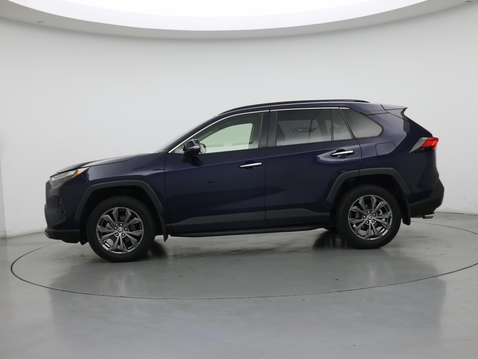 2023 Toyota RAV4 Limited - Photo 4