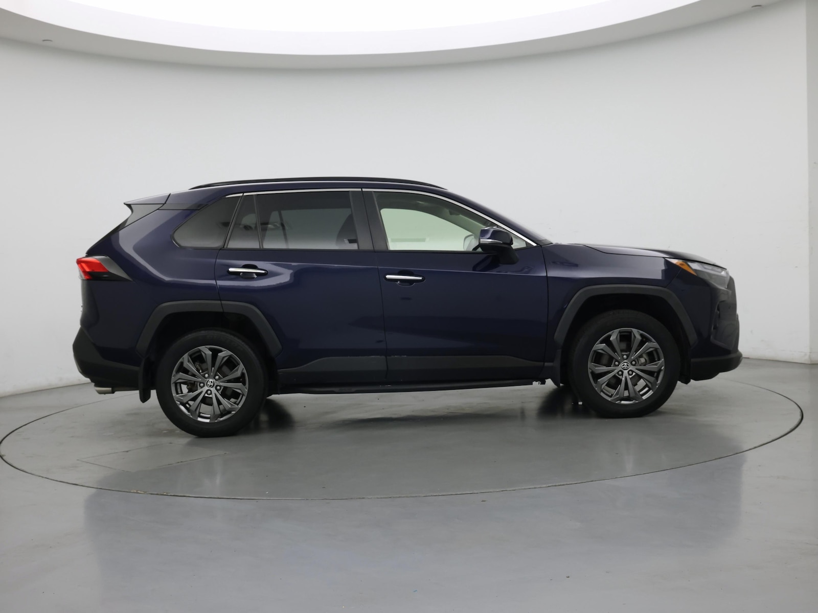 2023 Toyota RAV4 Limited - Photo 8