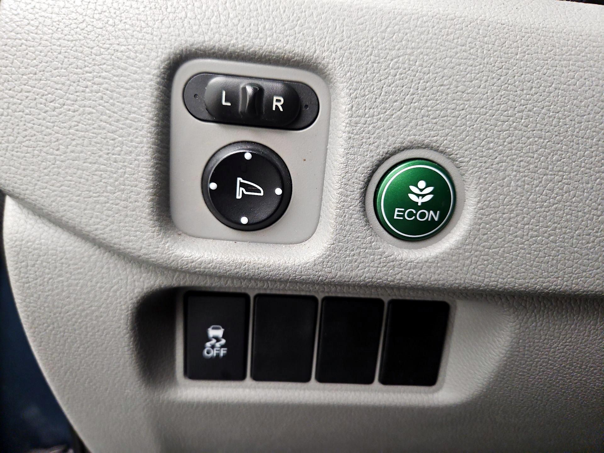 Thumbnail: 2016 Honda Pilot - 13