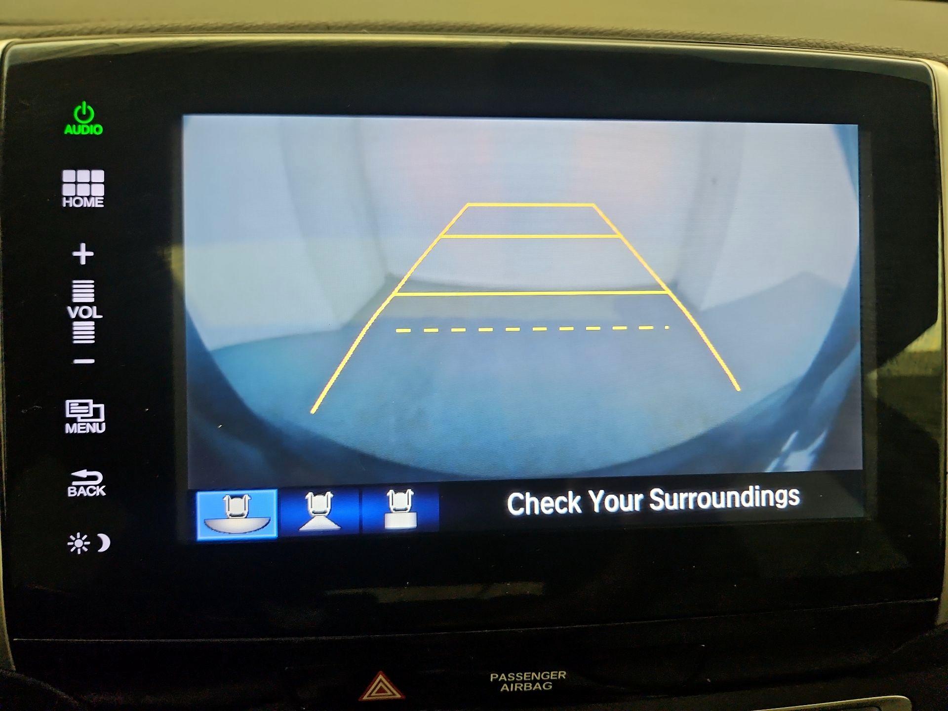 Thumbnail: 2016 Honda Pilot - 14