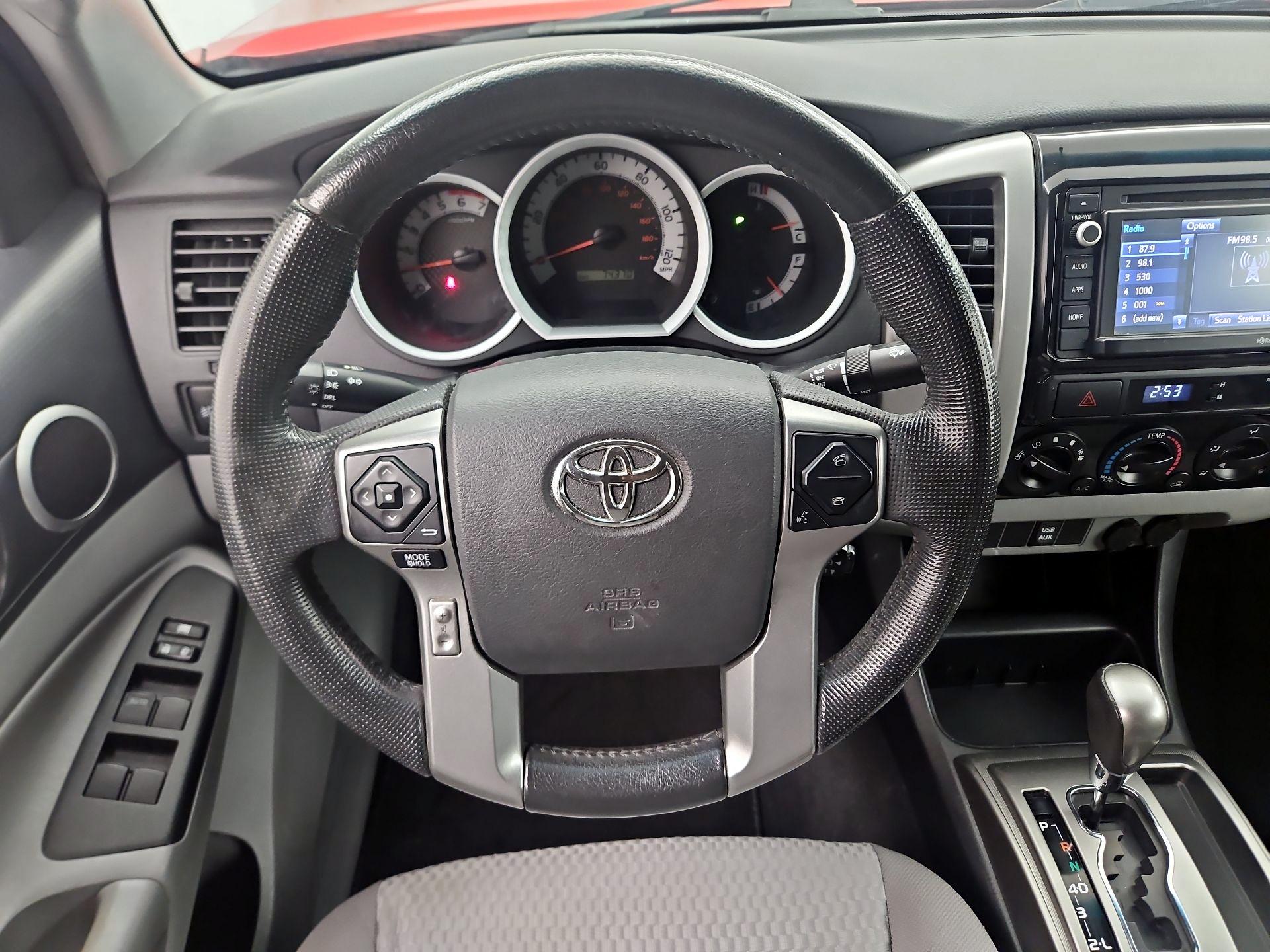 Thumbnail: 2014 Toyota Tacoma - 10