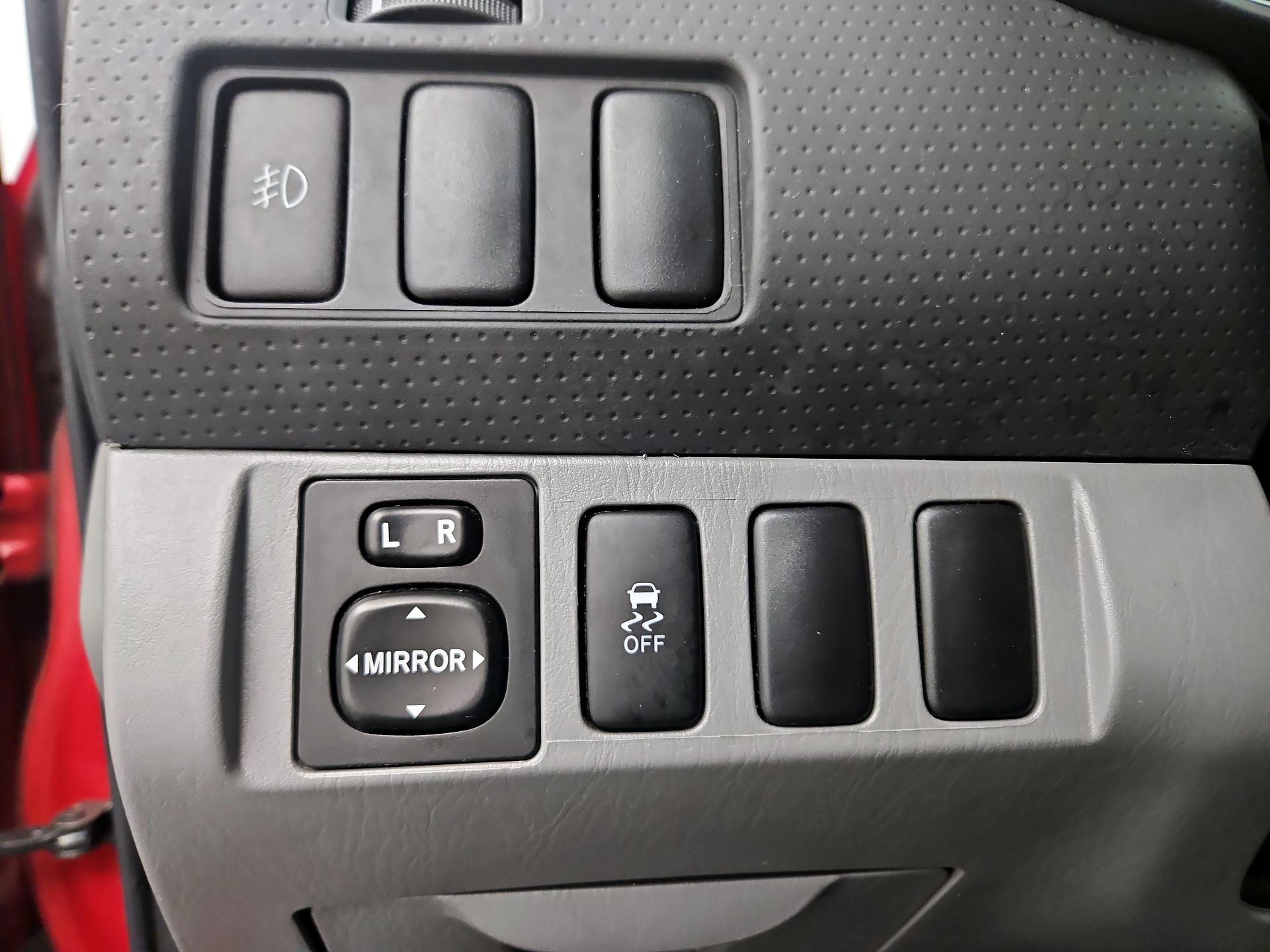 Thumbnail: 2014 Toyota Tacoma - 13