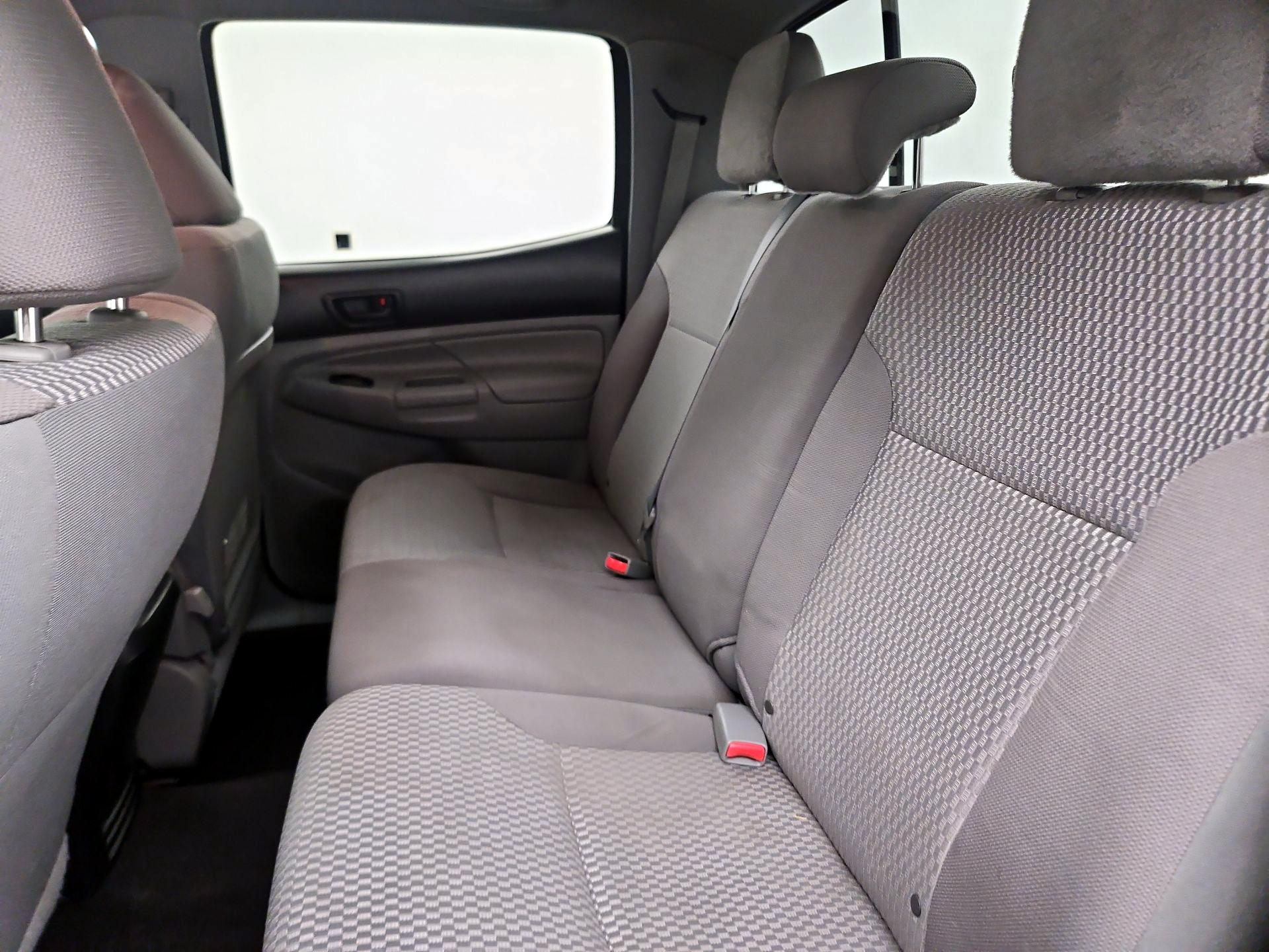 Thumbnail: 2014 Toyota Tacoma - 18