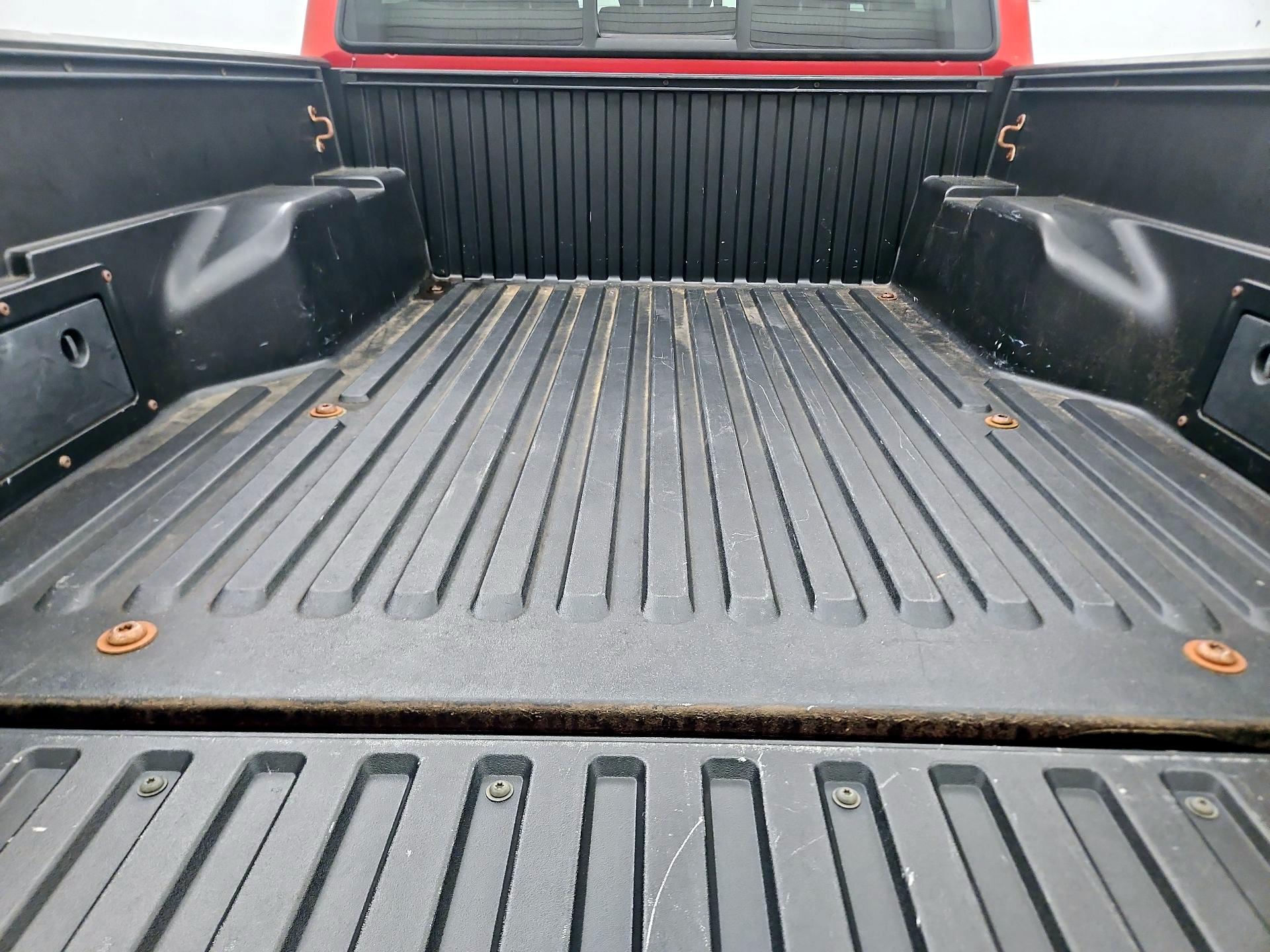 Thumbnail: 2014 Toyota Tacoma - 19