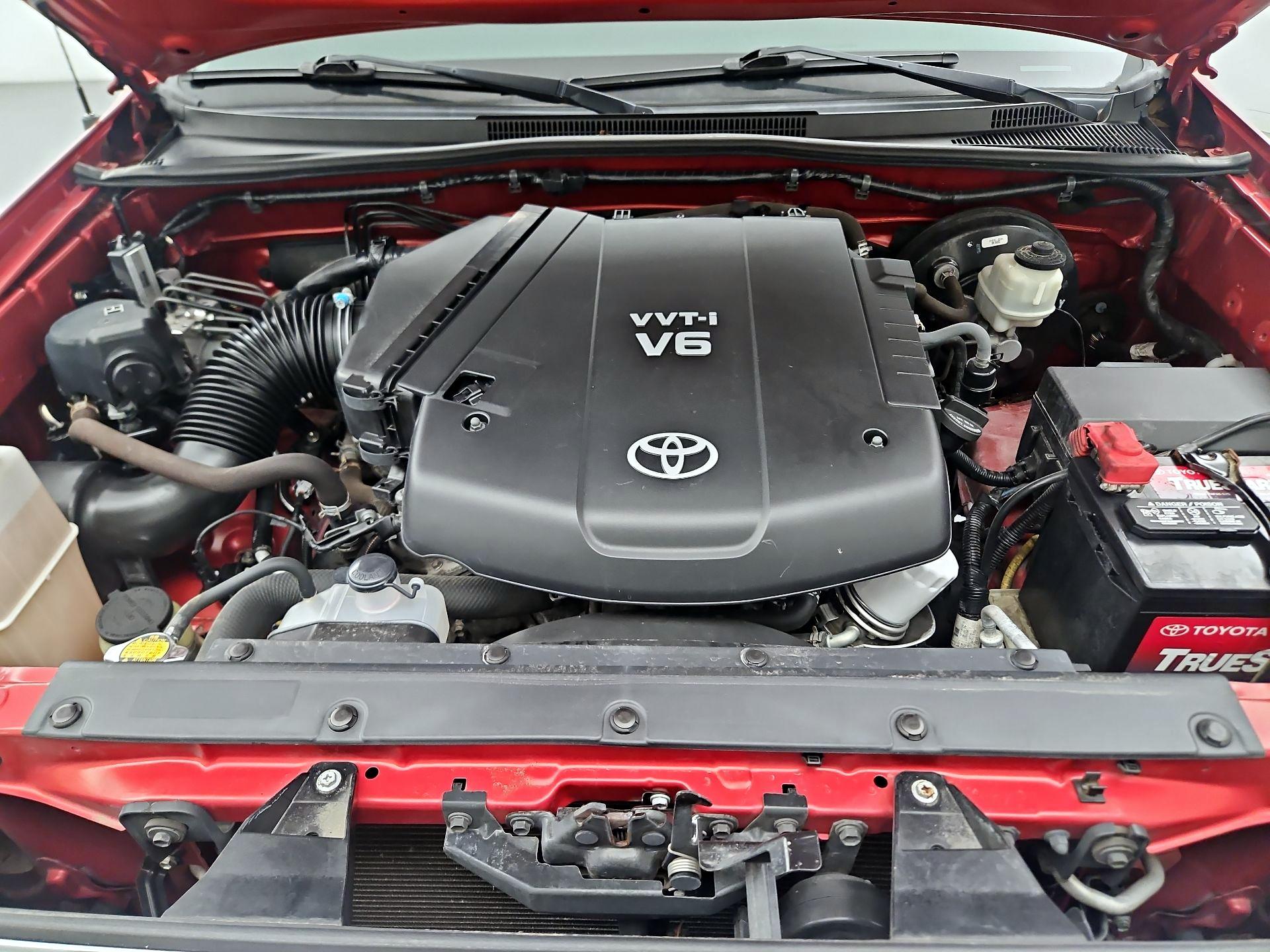 Thumbnail: 2014 Toyota Tacoma - 20