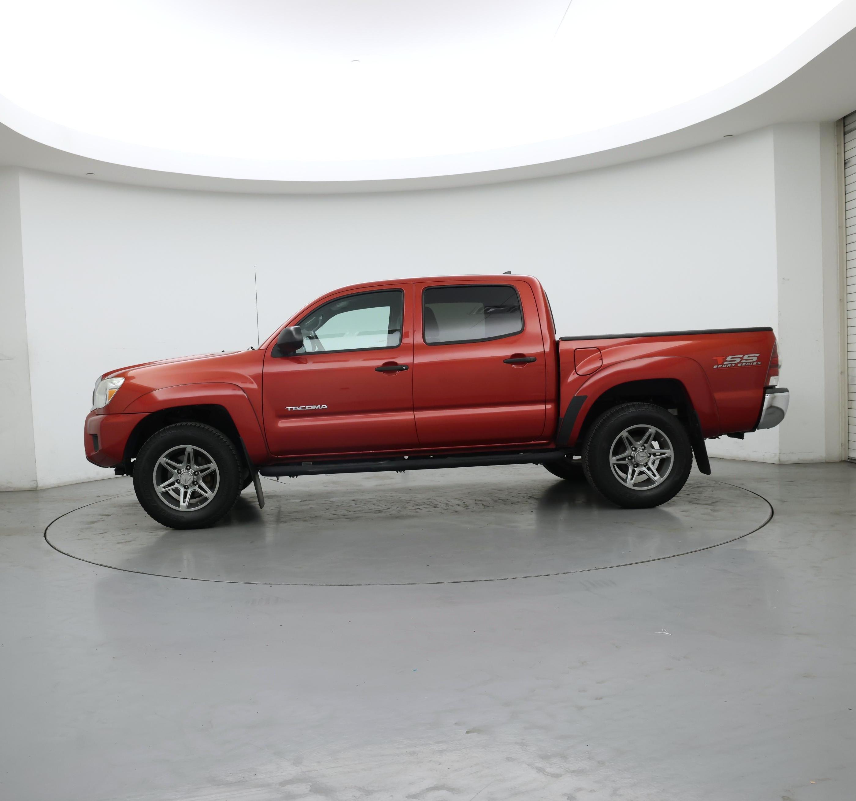 Thumbnail: 2014 Toyota Tacoma - 3
