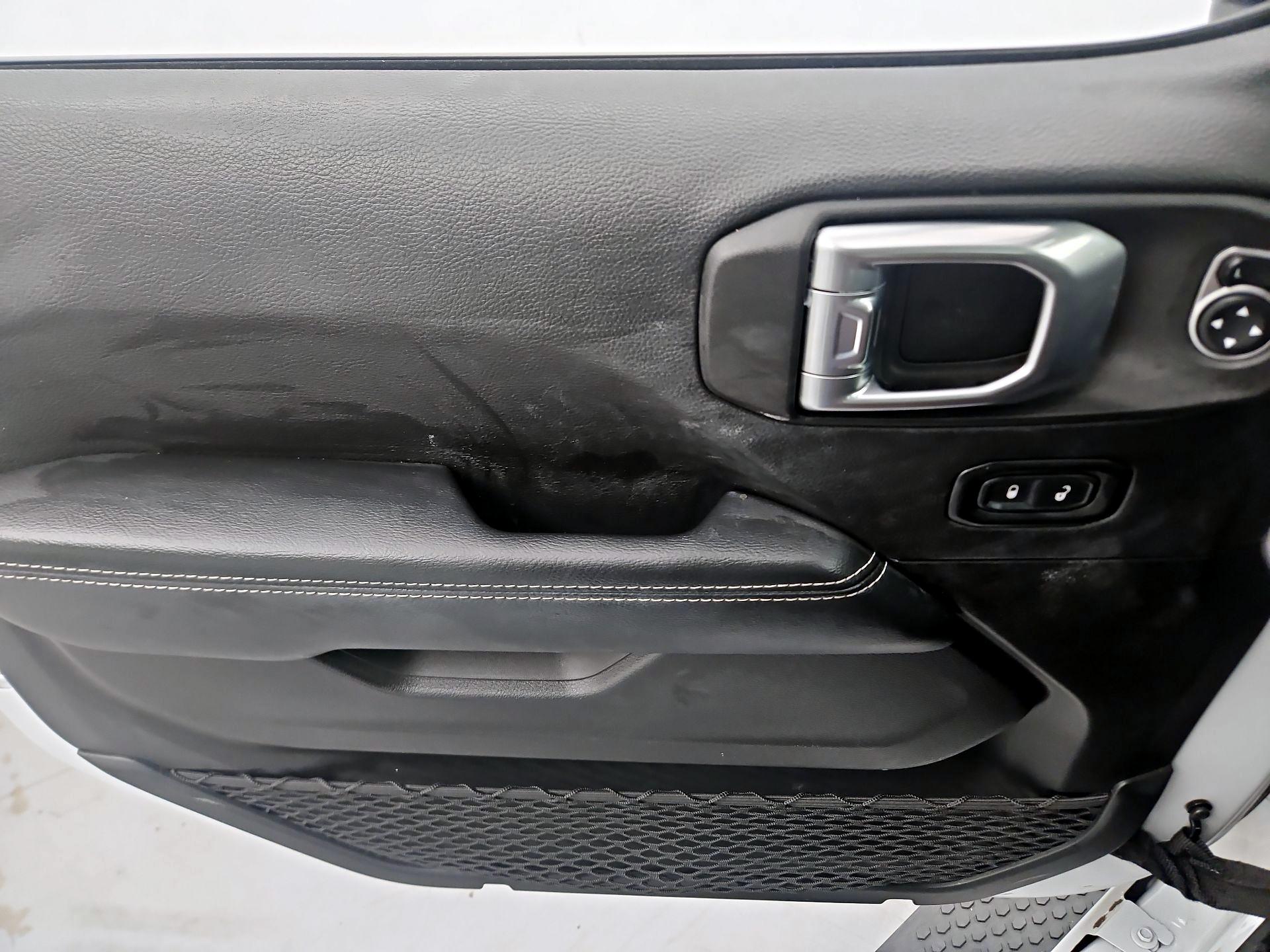 Thumbnail: 2021 Jeep Wrangler - 12