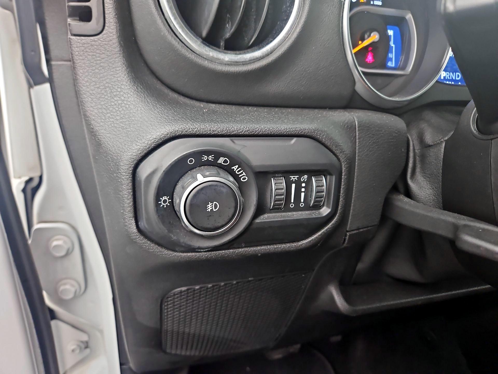 Thumbnail: 2021 Jeep Wrangler - 13