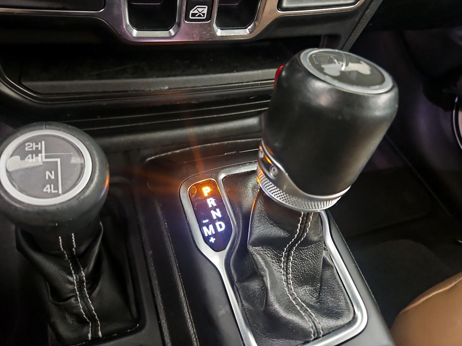 Thumbnail: 2021 Jeep Wrangler - 17