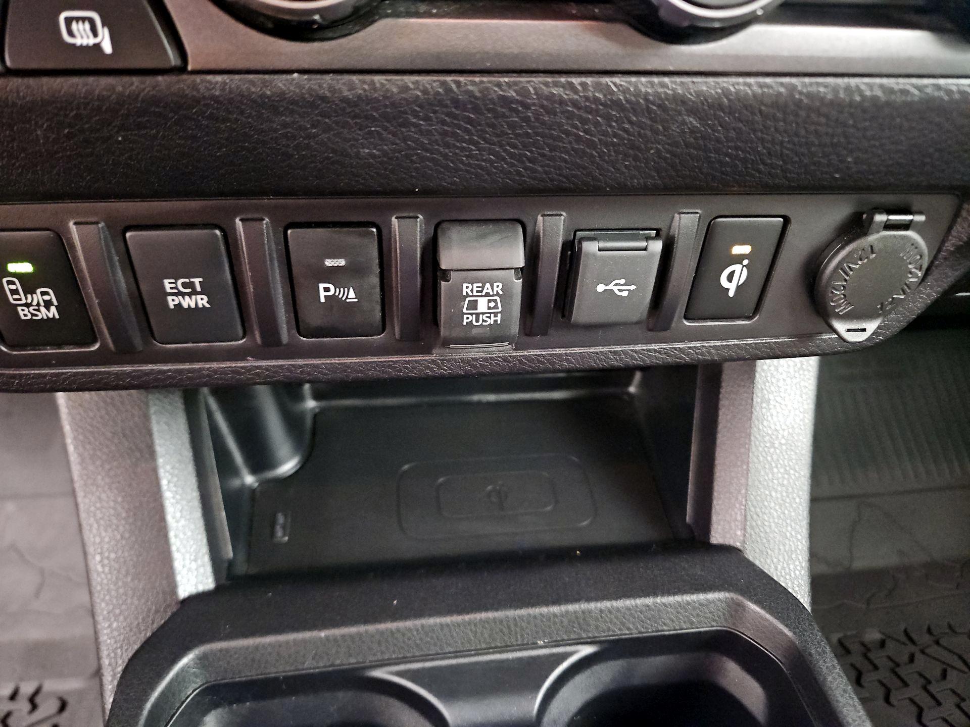 Thumbnail: 2023 Toyota Tacoma - 18