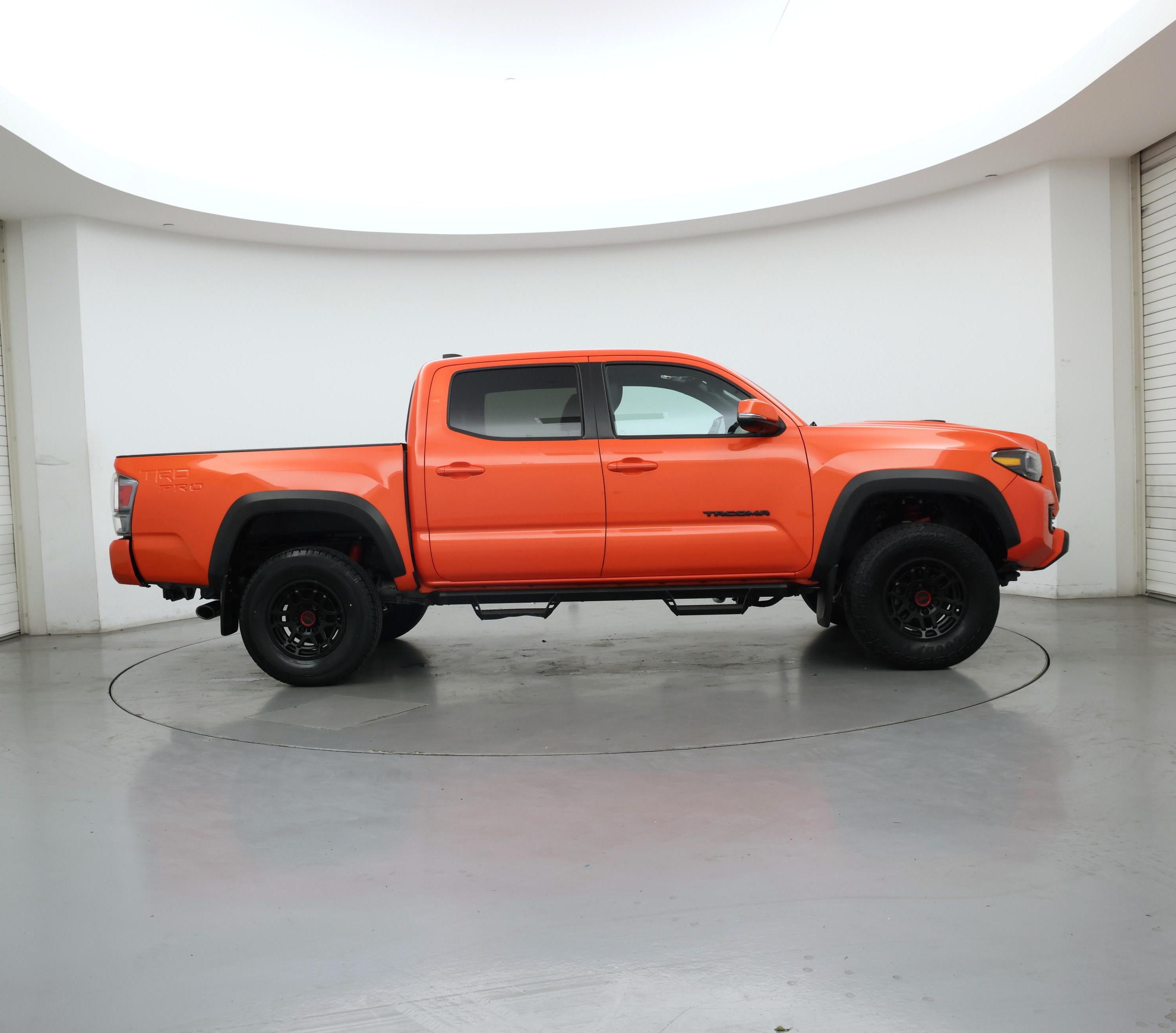 Thumbnail: 2023 Toyota Tacoma - 7
