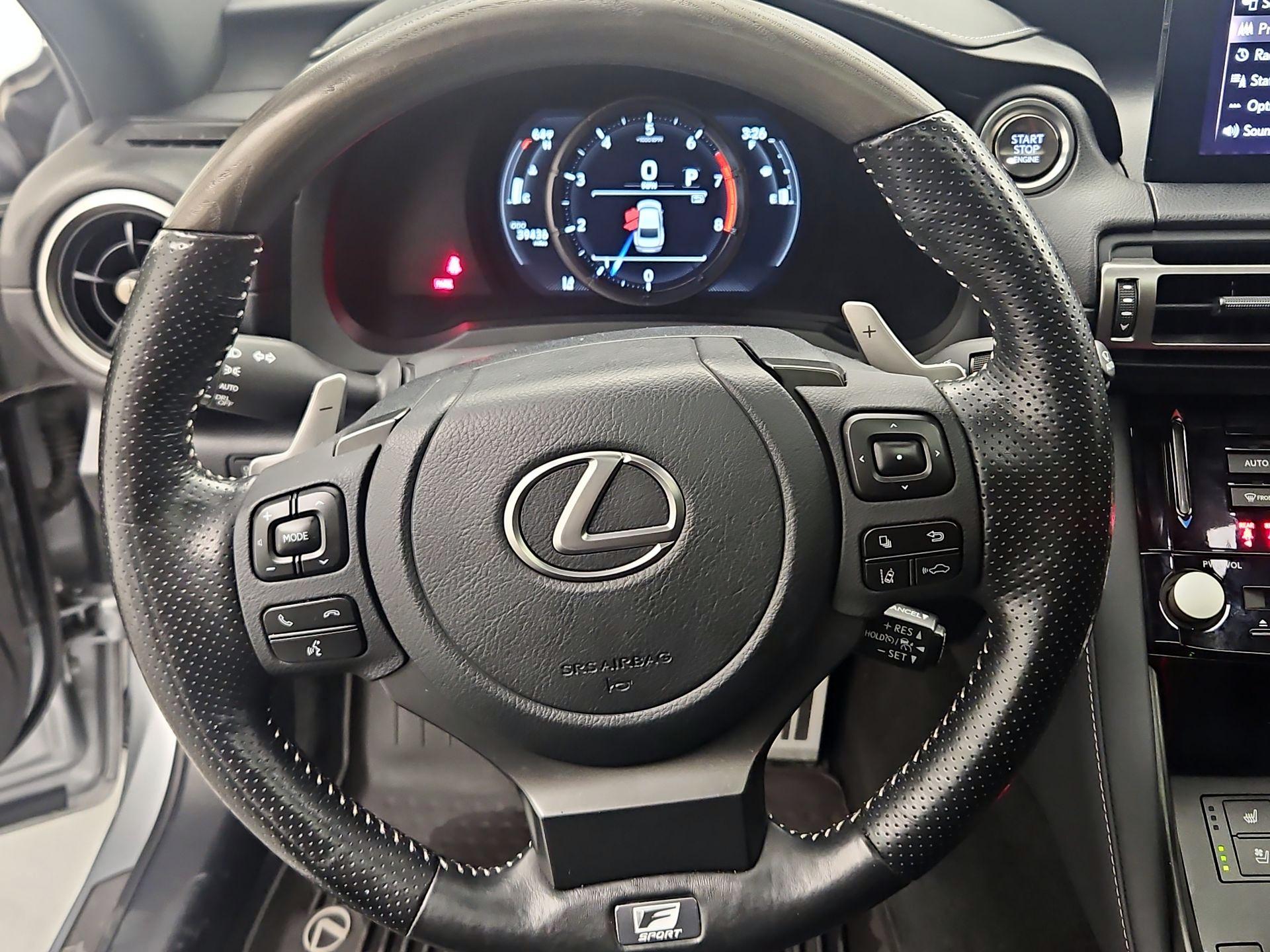 Thumbnail: 2022 Lexus IS - 10