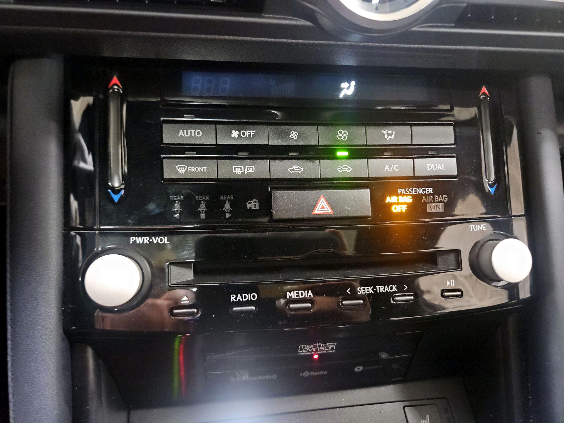 Thumbnail: 2022 Lexus IS - 15