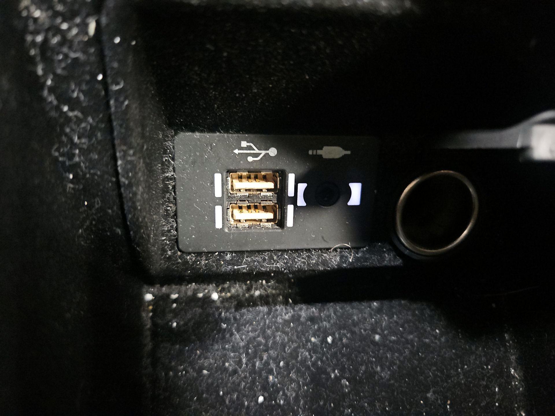 Thumbnail: 2022 Lexus IS - 17