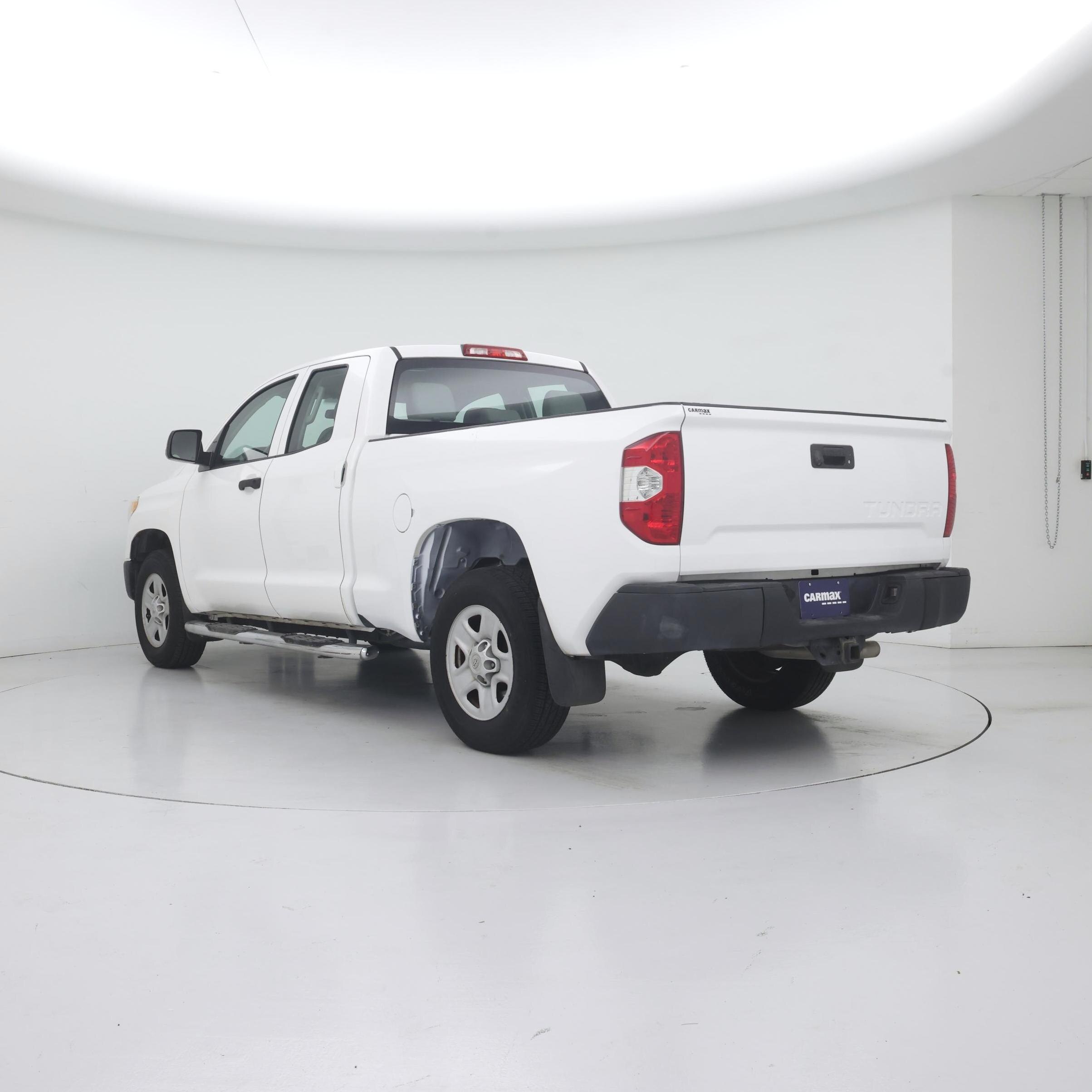 Thumbnail: 2015 Toyota Tundra - 2