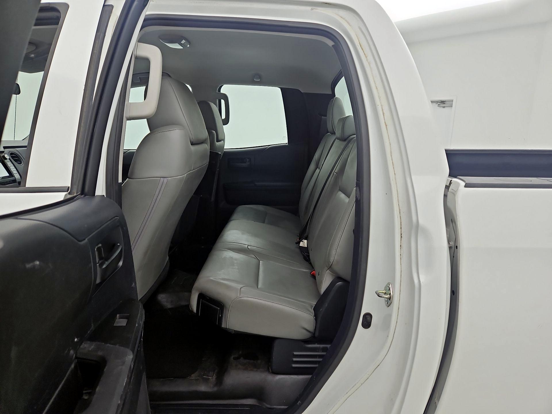 Thumbnail: 2015 Toyota Tundra - 19
