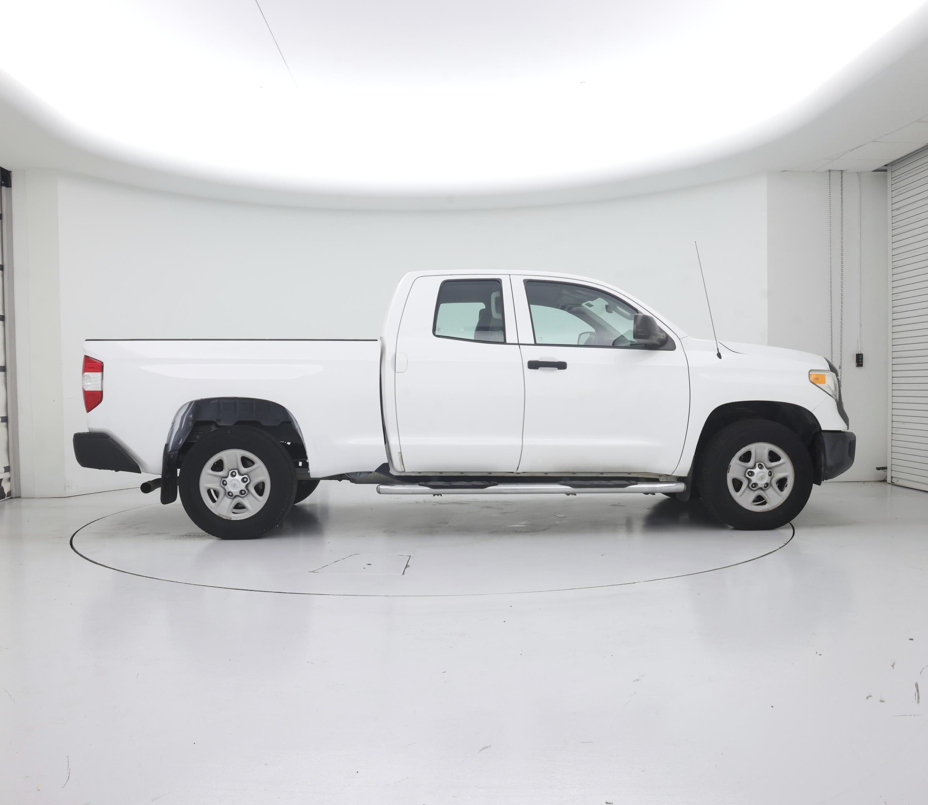 Thumbnail: 2015 Toyota Tundra - 7
