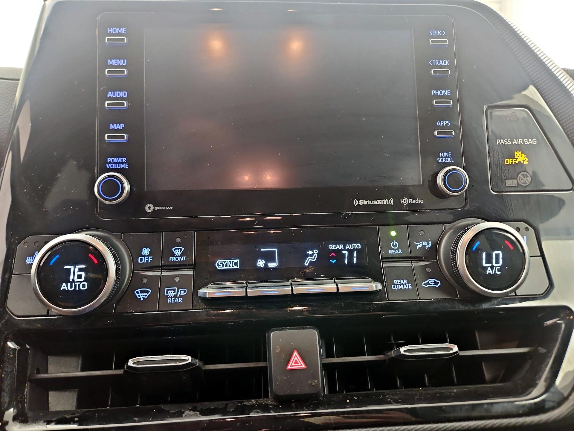 Thumbnail: 2022 Toyota Highlander - 16