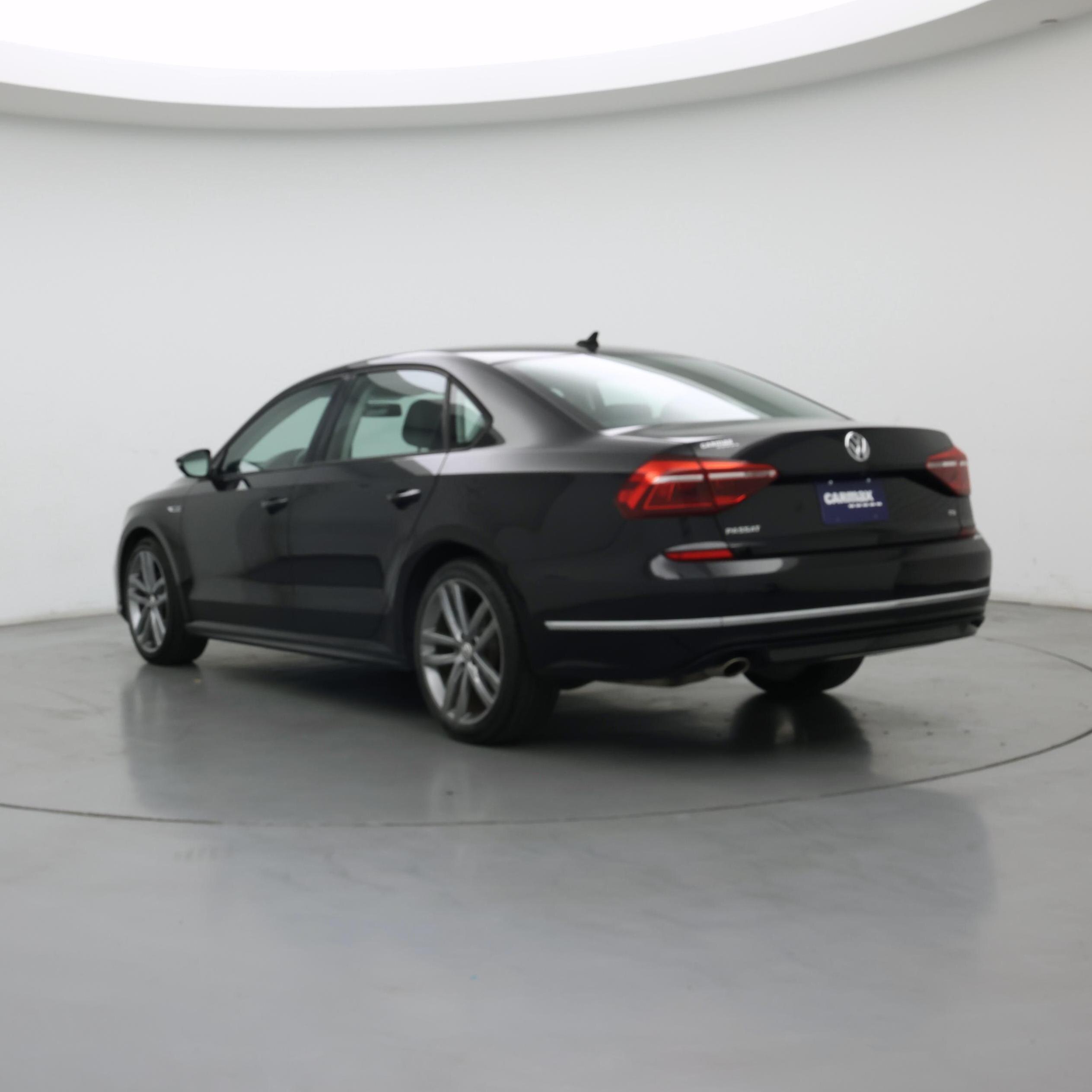 Thumbnail: 2018 Volkswagen Passat - 2