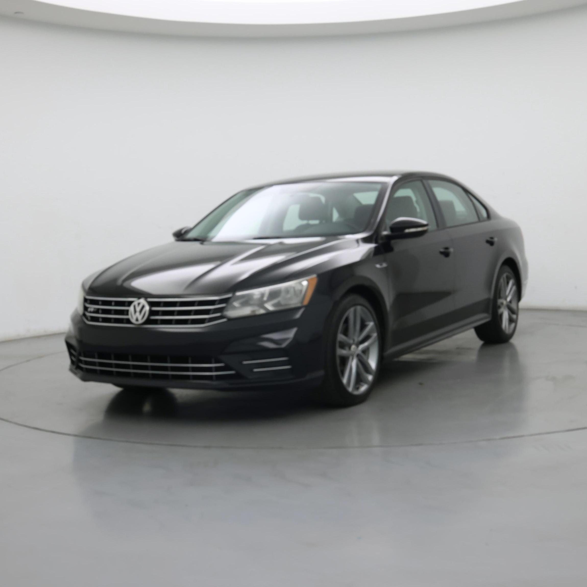 Thumbnail: 2018 Volkswagen Passat - 4