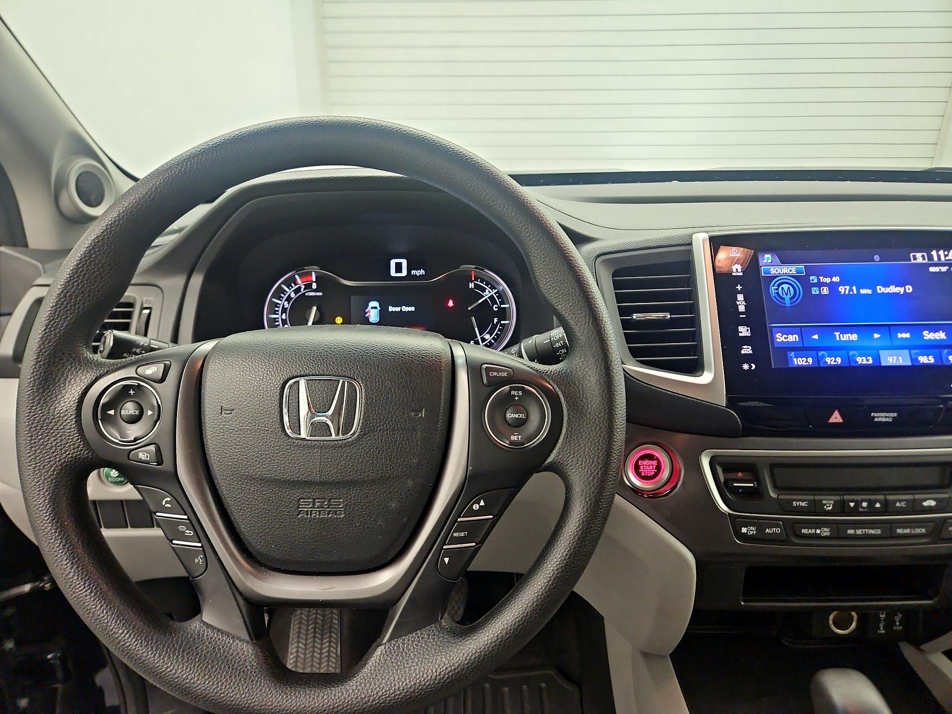 Thumbnail: 2018 Honda Pilot - 10