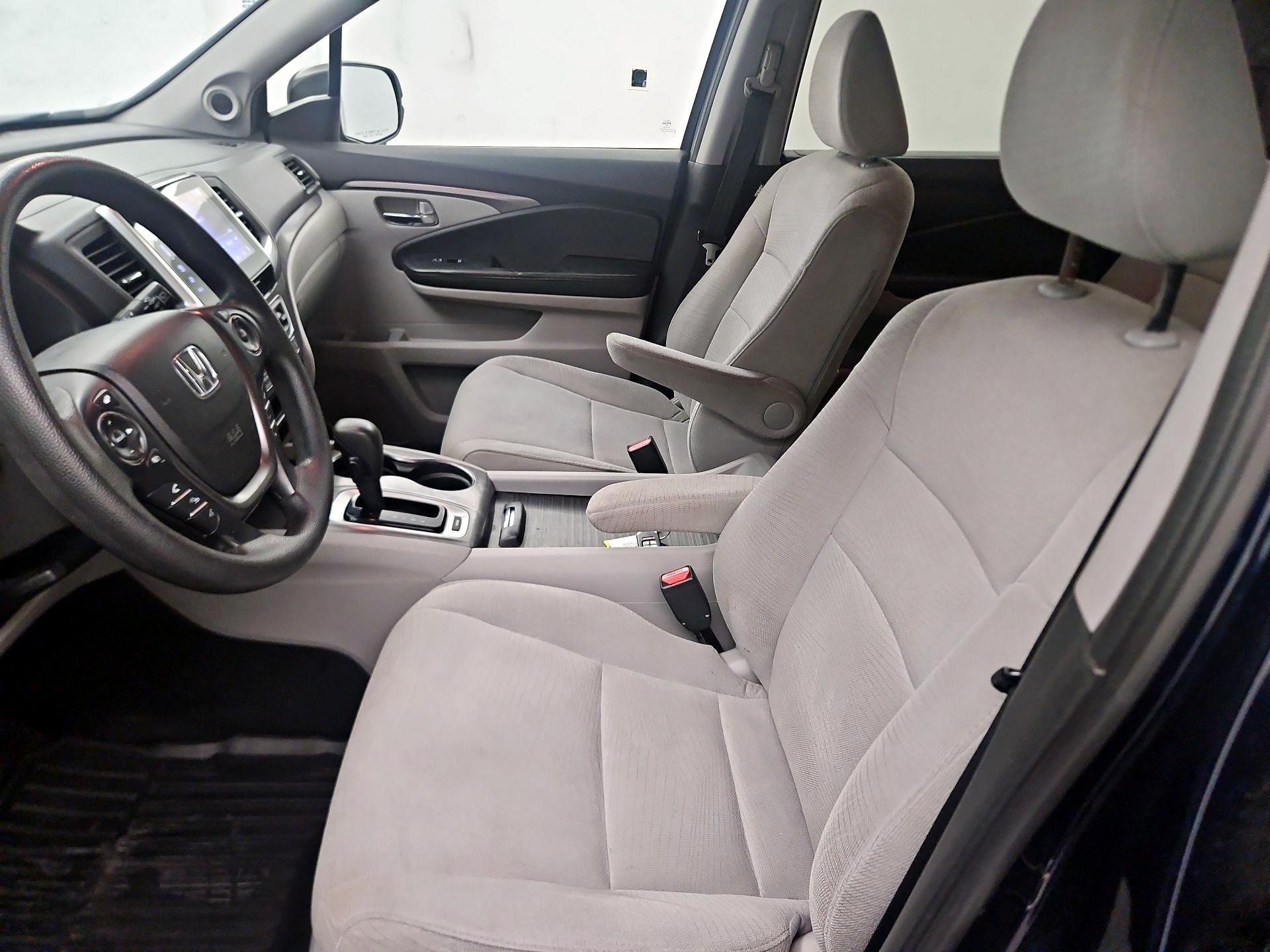Thumbnail: 2018 Honda Pilot - 11