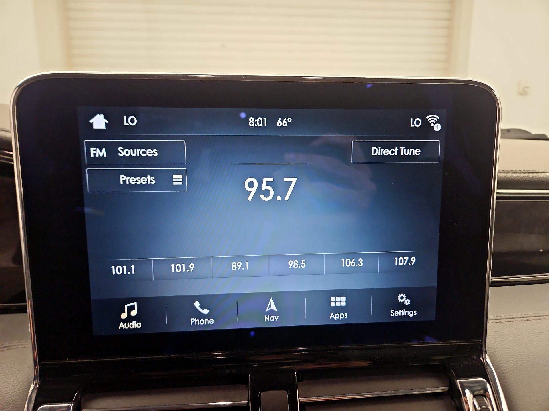 Thumbnail: 2019 Lincoln Navigator L - 15