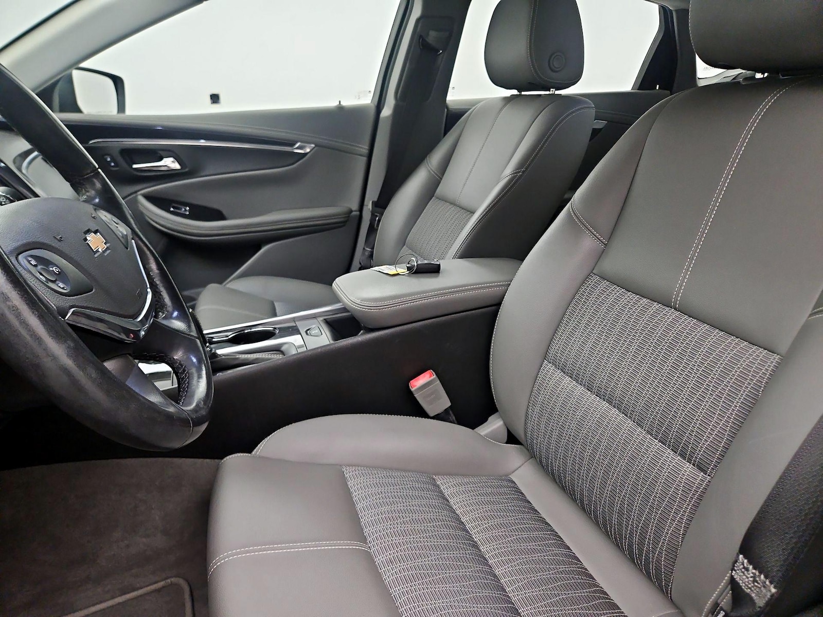 2019 Chevrolet Impala 1LT - Photo 12